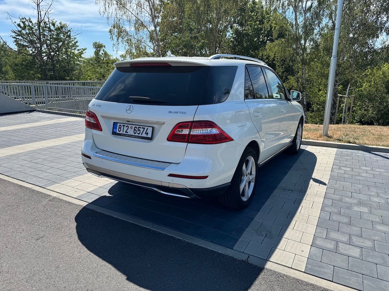 Mercedes-Benz ML, 350D, 4 MATIC - fotka 4