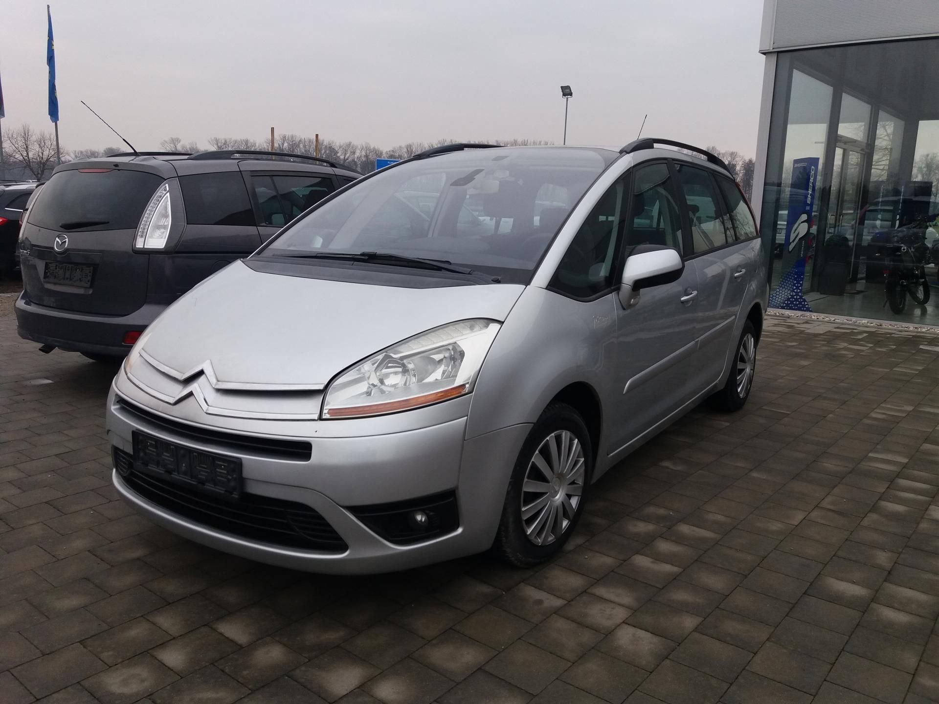 Citroën Grand C4 Picasso, 1.6 16V,7.MÍST,SERV.KNÍŽKA!!