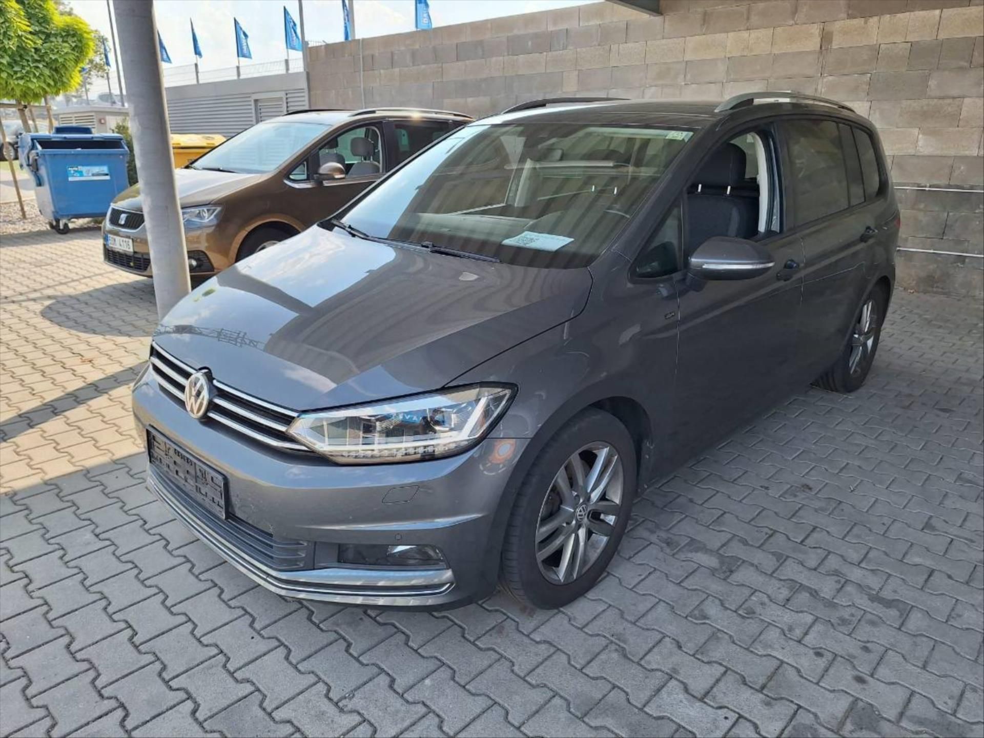 Volkswagen Touran, 1,4 TSI 110kW DSG Join 7-Míst - fotka 4