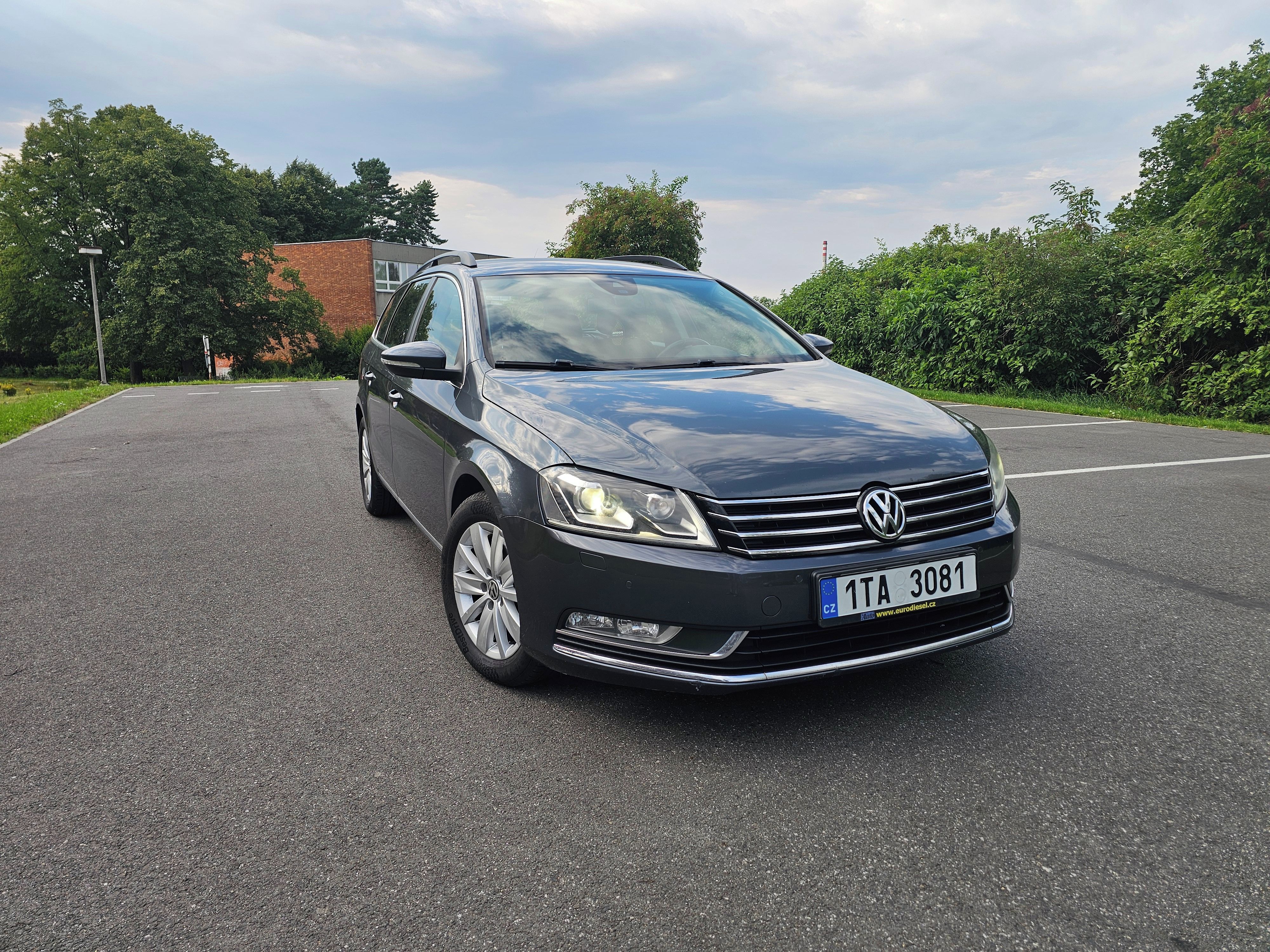 Volkswagen Passat, 2.0 TDI 103 kW DSG - fotka 3