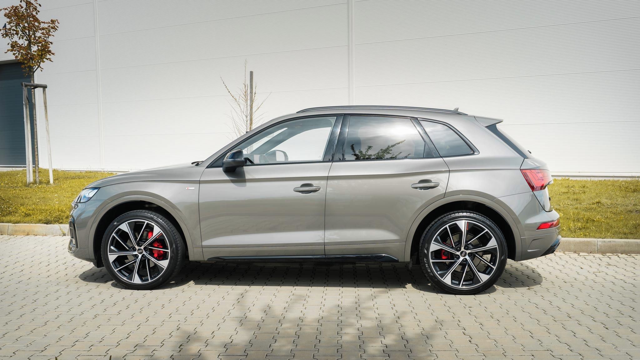 Audi Q5, 40 TDI quattro S line - fotka 6