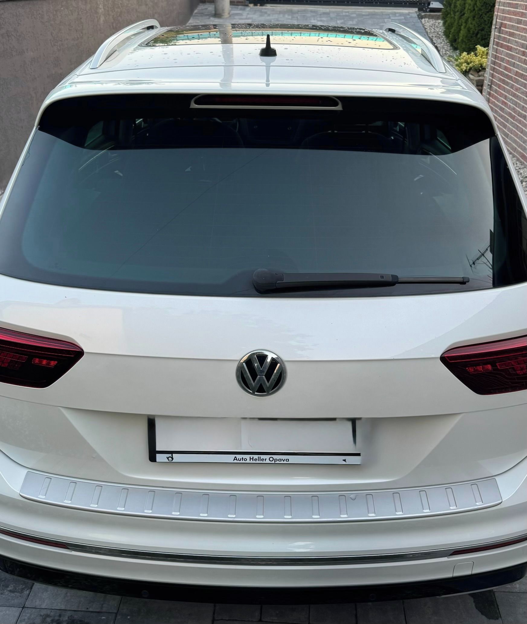 Volkswagen Tiguan, 2,0 TSi R-LINE - fotka 5