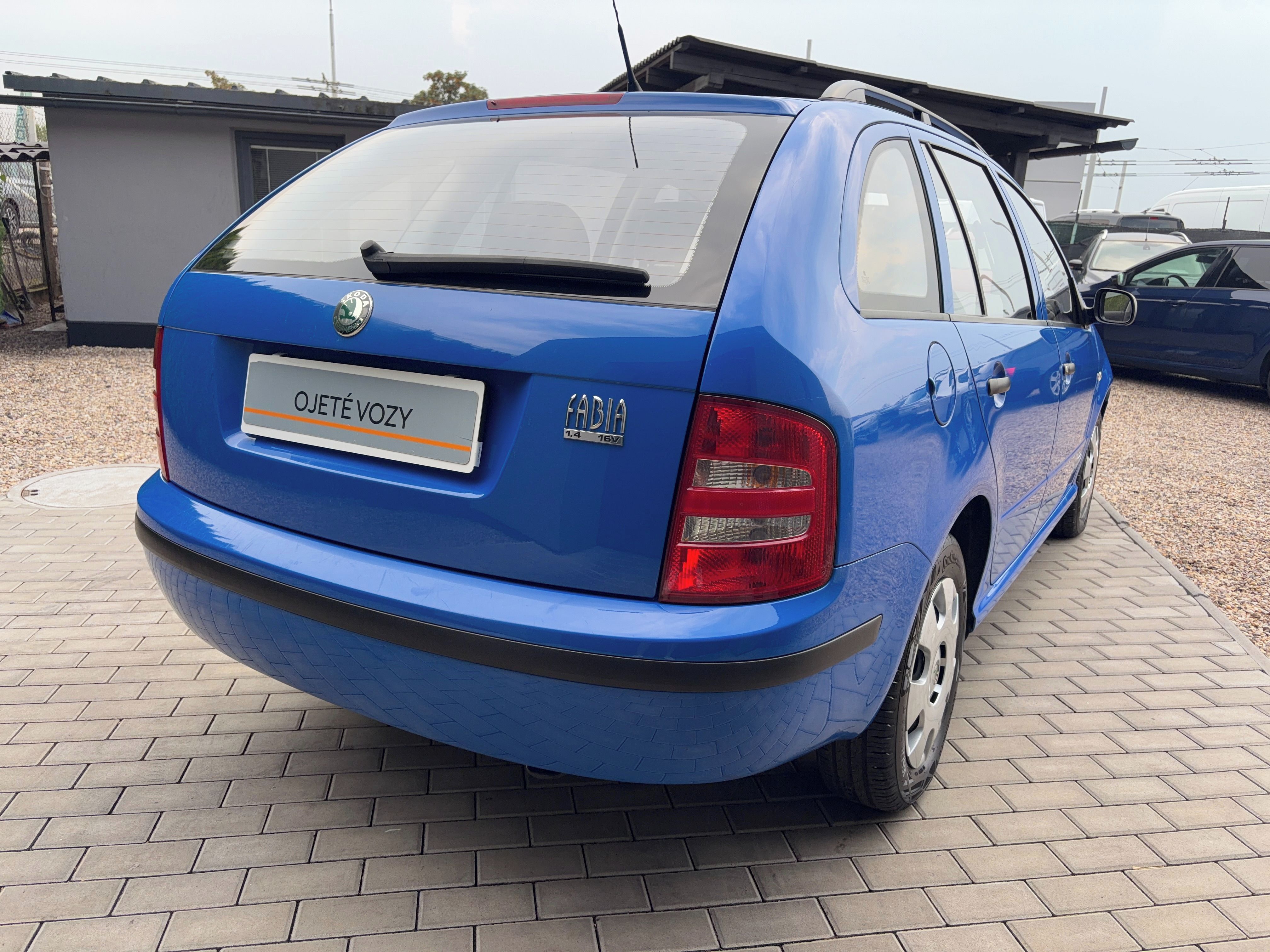 Škoda Fabia, 1.4i 16V 55kW, Klima, Nová STK - fotka 4