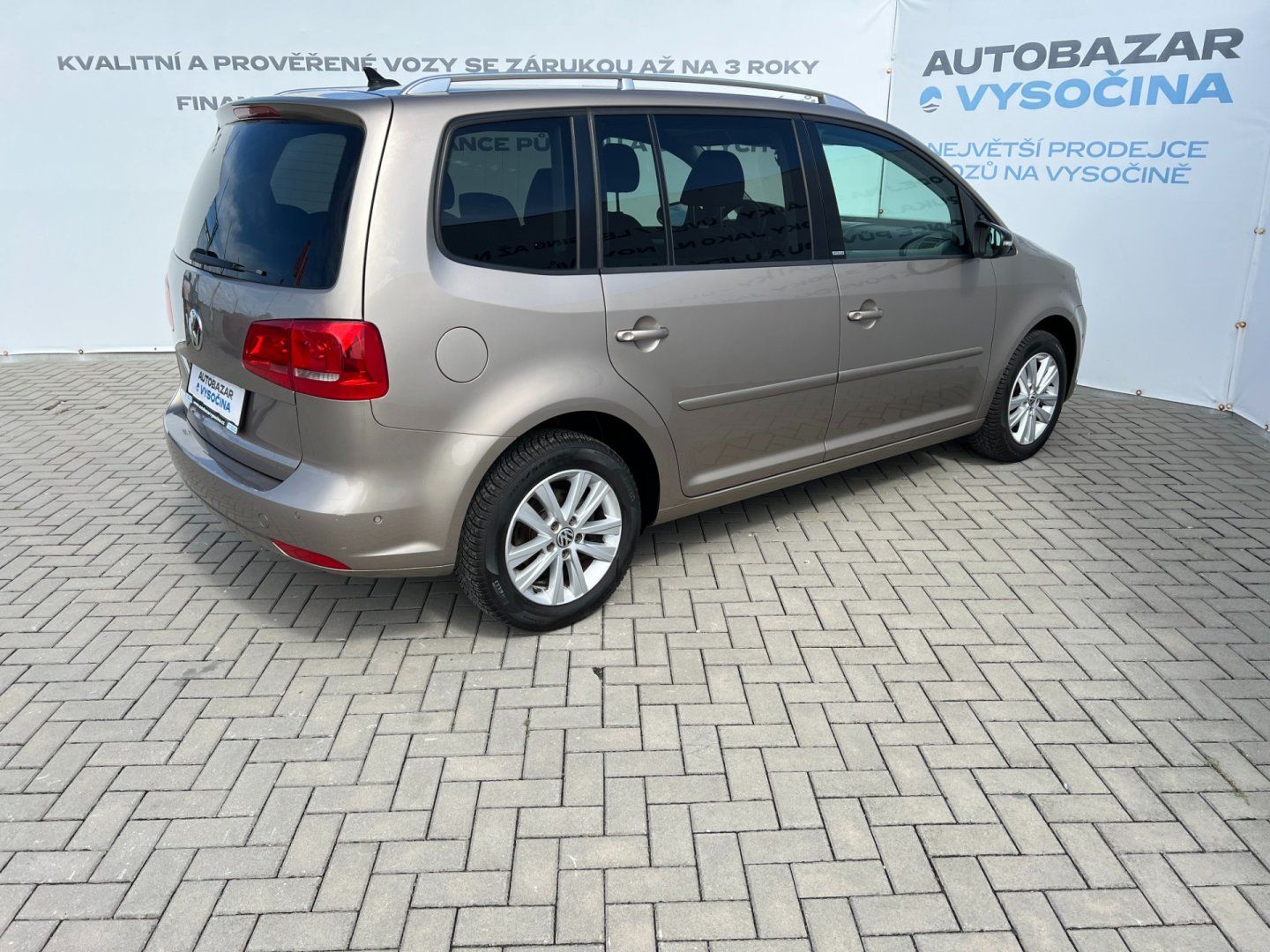 Volkswagen Touran, 1.2TSi 77kW STYLE 7-míst - fotka 4