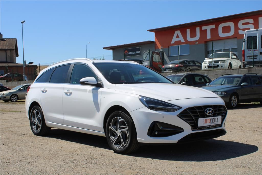 Hyundai i30, 1,5 i  SMART, VÝHŘEVY, ČR - fotka 3