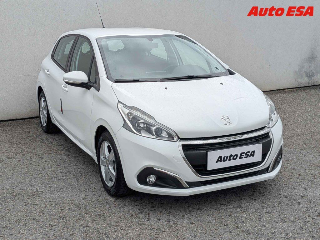 Peugeot 208, 1.2,ČR,AC,výhřev sed