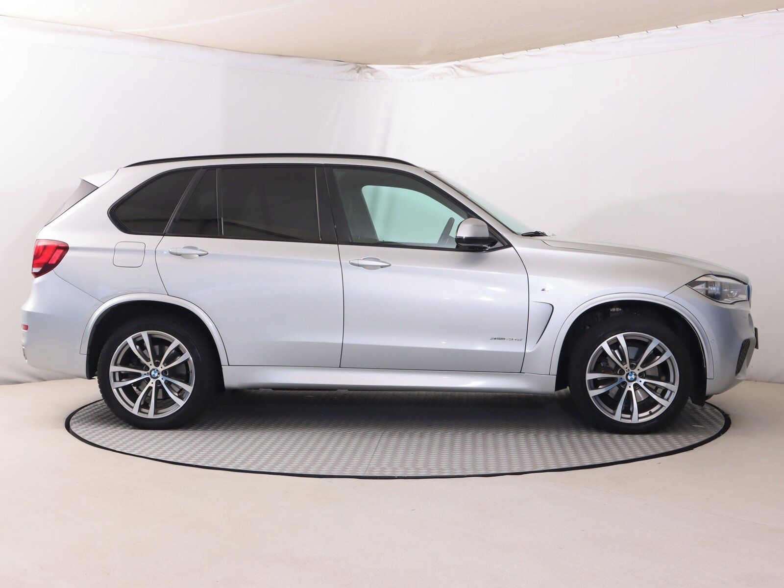 BMW X5, xDrive40d, M Paket, 4X4 - fotka 6