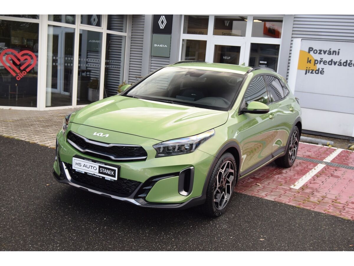 Kia XCee´d, 1,5 T-GDi 7DCT GT LINE - fotka 2