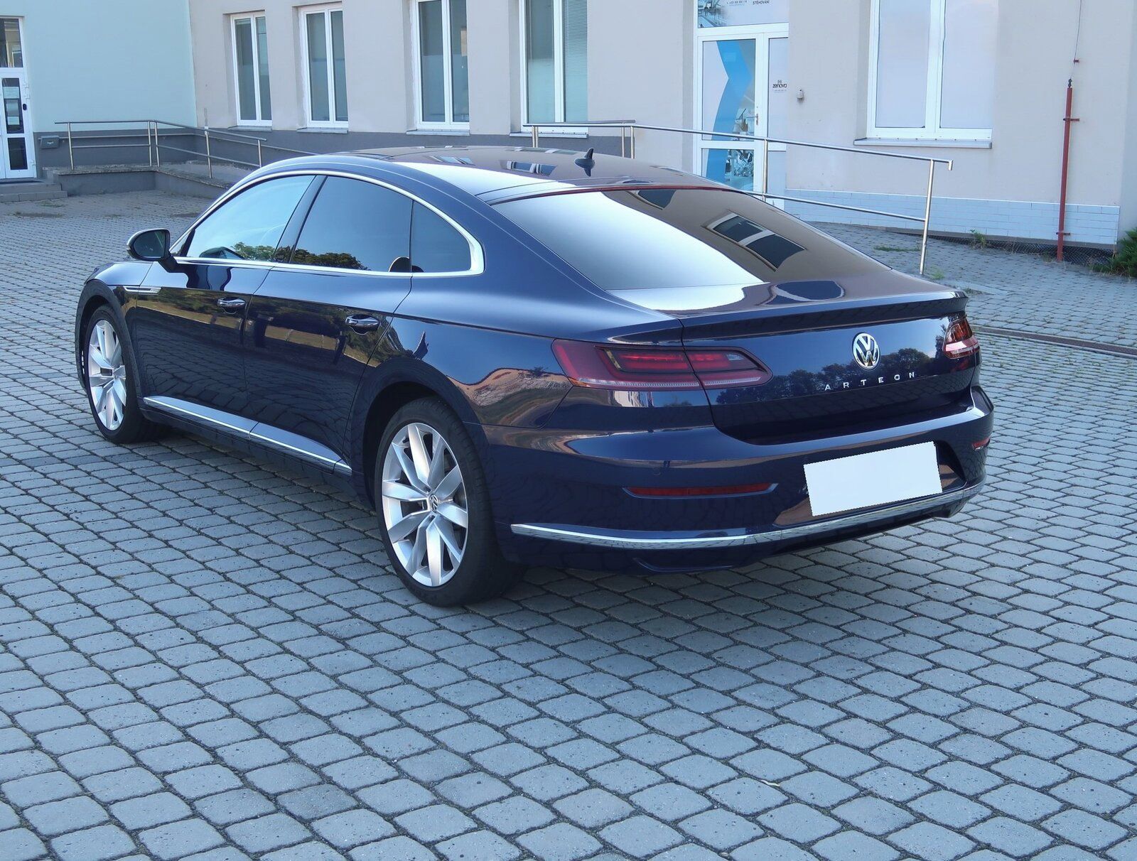 Volkswagen Arteon, 1.5 TSI, Elegance, Serv.kniha - fotka 4