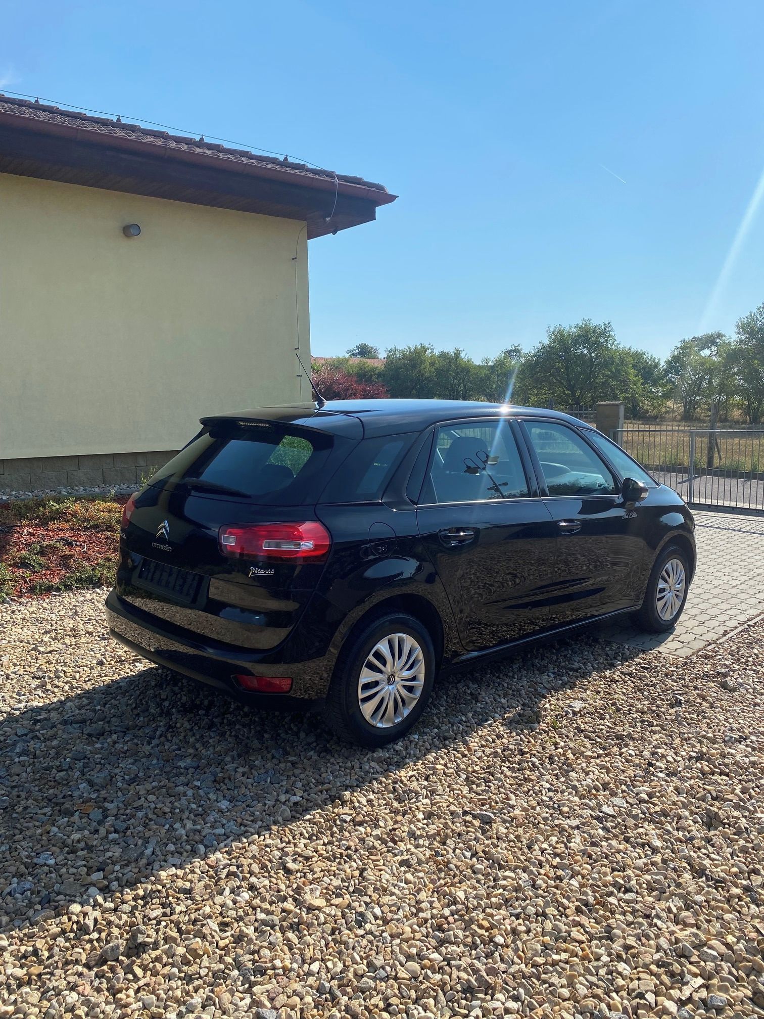 Citroën C4 Picasso, 1.6 HDi BLACK EDITION 2015 - fotka 5