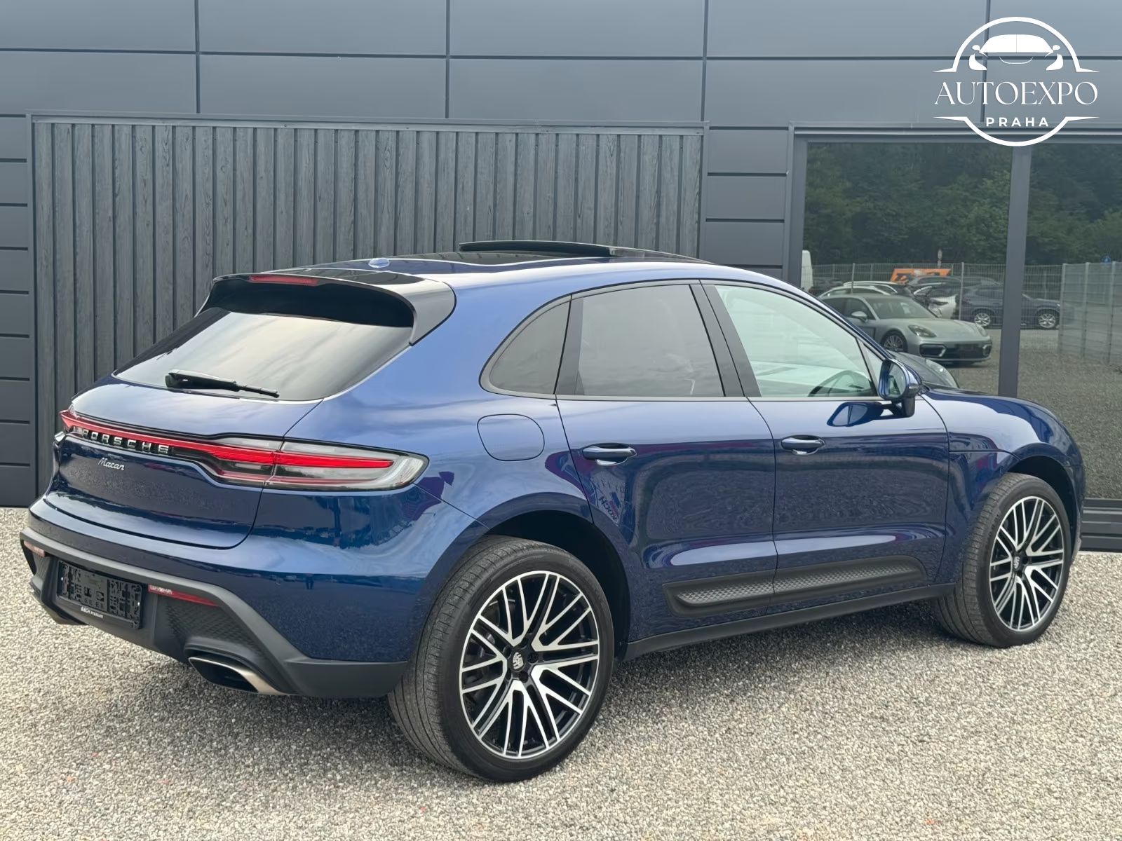 Porsche Macan, 280kW*Panorama*21"Alu*vzduch* - fotka 6