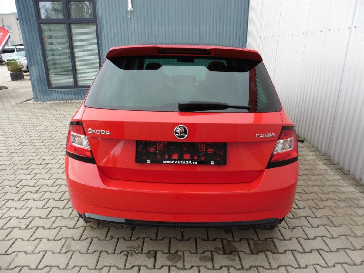 Škoda Fabia, 1,4 1.4 TDI Monte Carlo - fotka 4