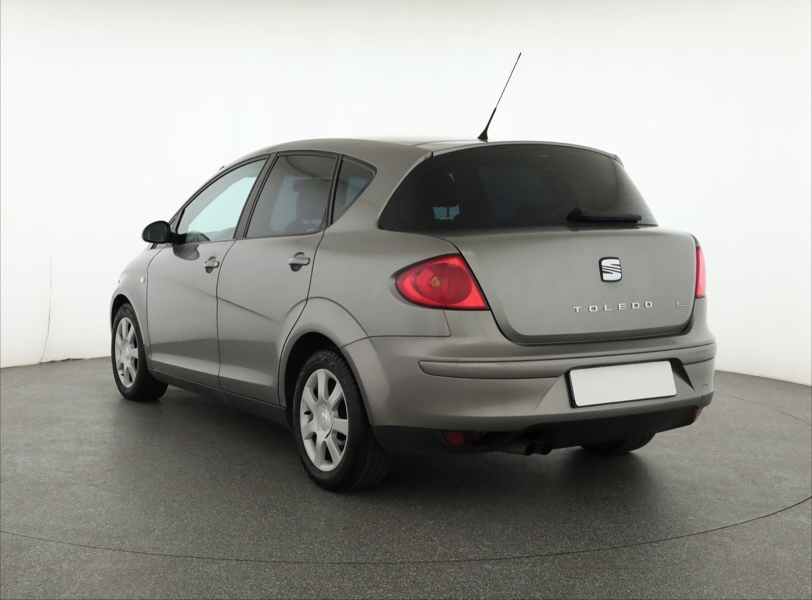 Seat Toledo, 1.9 TDI, po STK, Klima - fotka 4