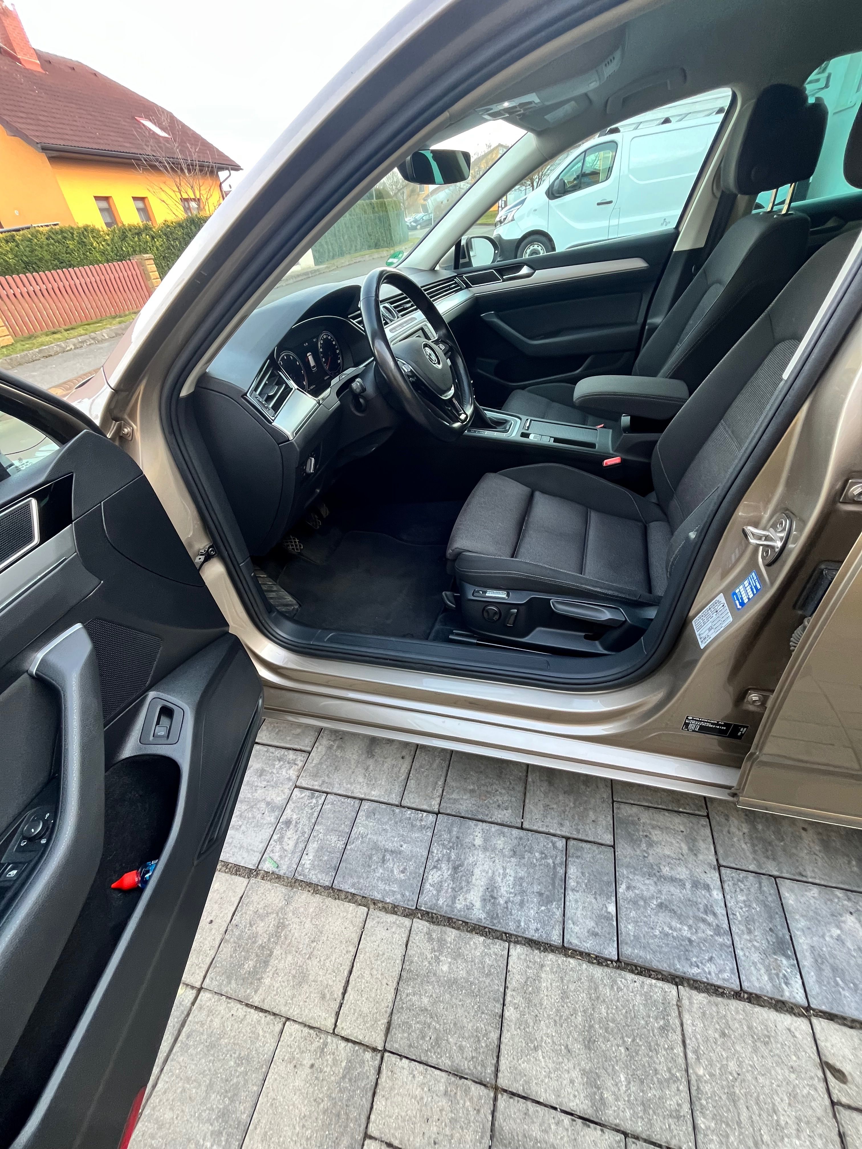 Volkswagen Passat Variant, Virtual, Acc, servisovany - fotka 5