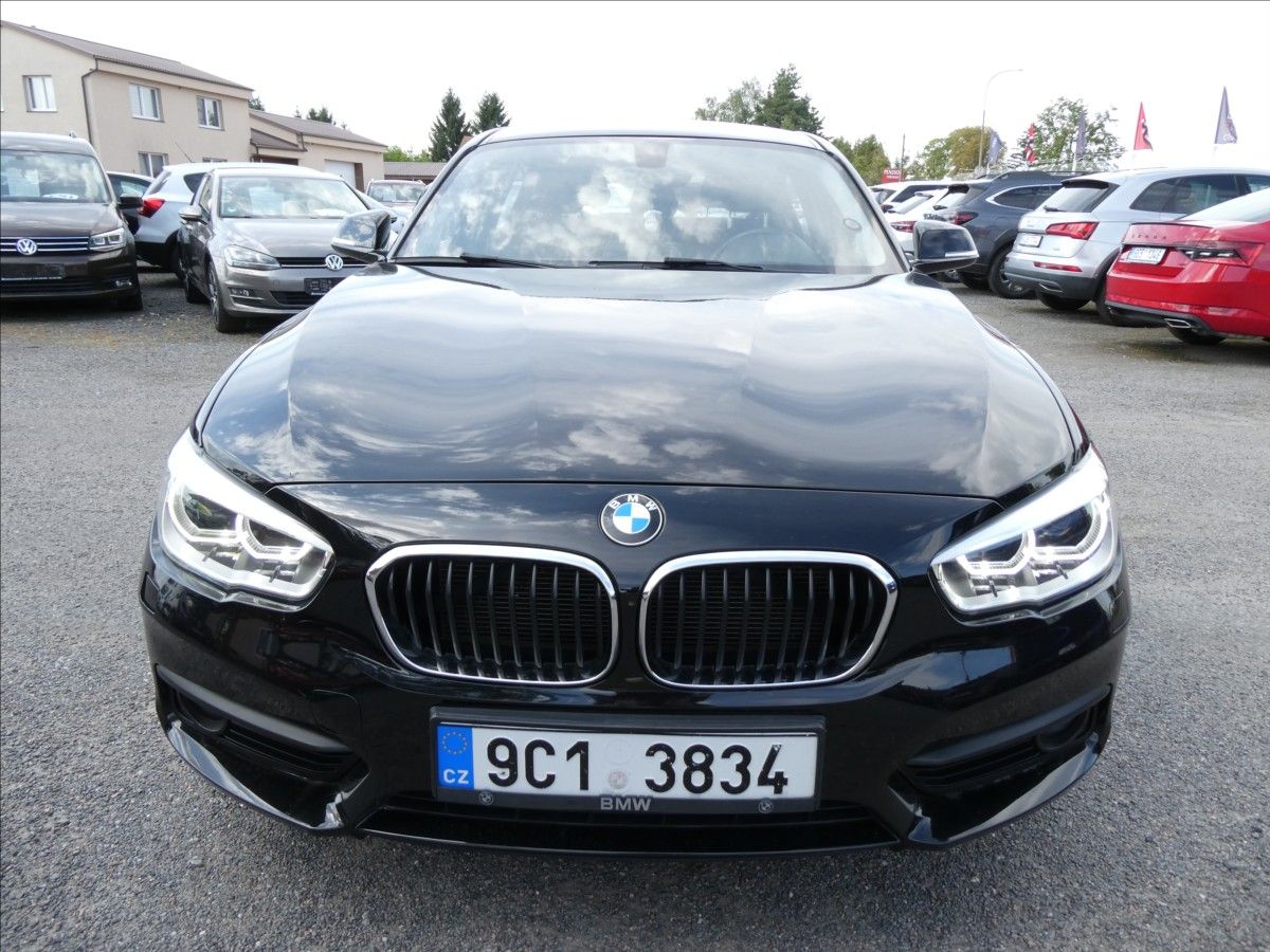 BMW Řada 1, 1,5 116i 80kW koupeno v ČR - fotka 2