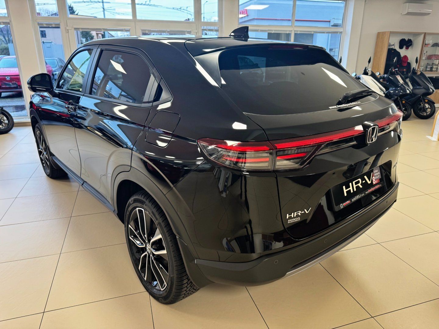 Honda HR-V, 1.5 eHEV Elegance MR27 - fotka 4
