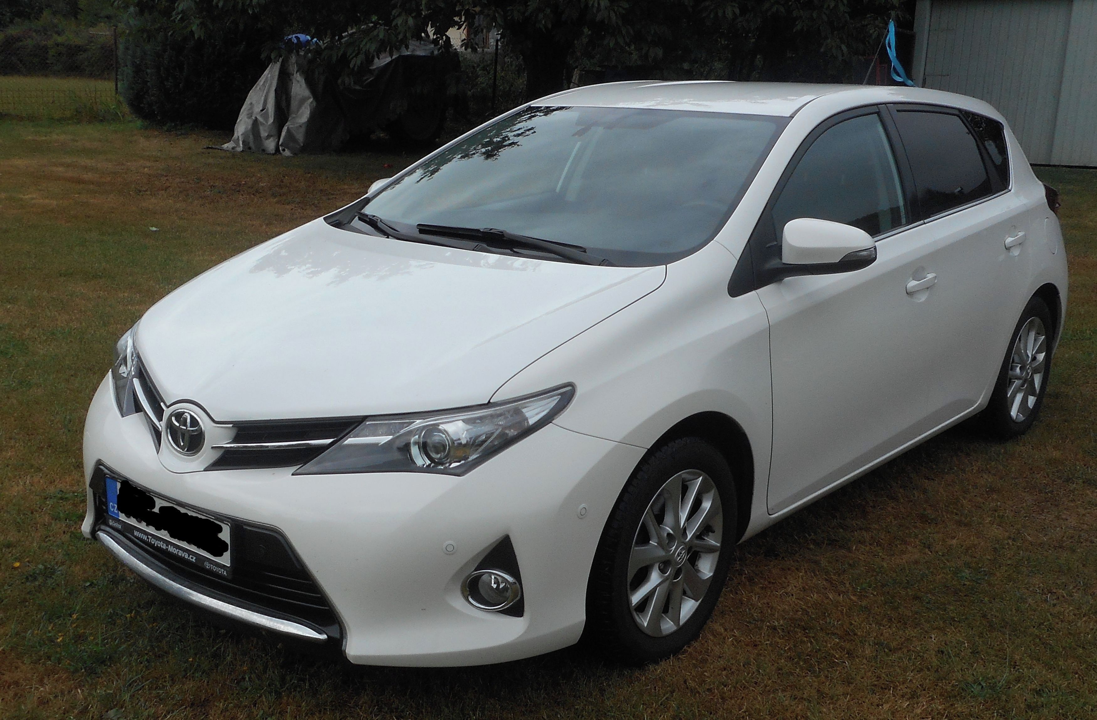 Toyota Auris - fotka 2
