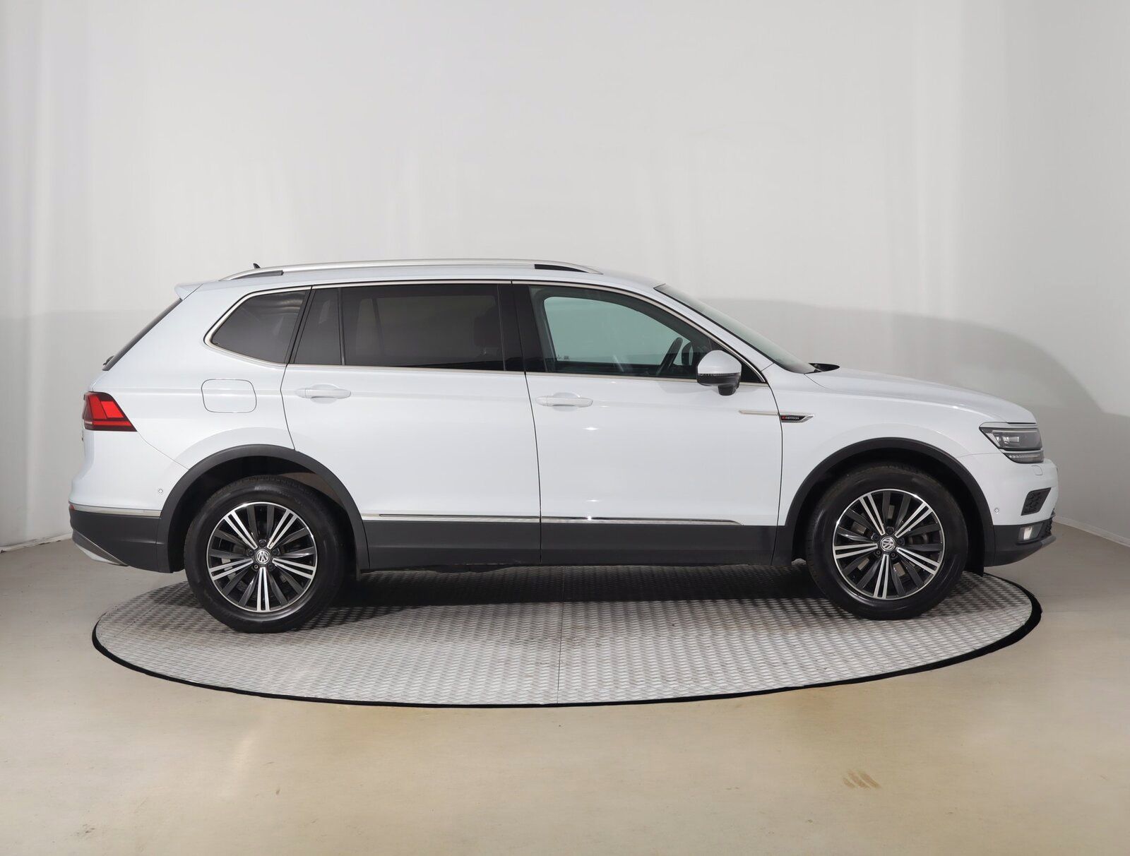 Volkswagen Tiguan Allspace, 2.0 TDI, 4X4, Automat - fotka 6