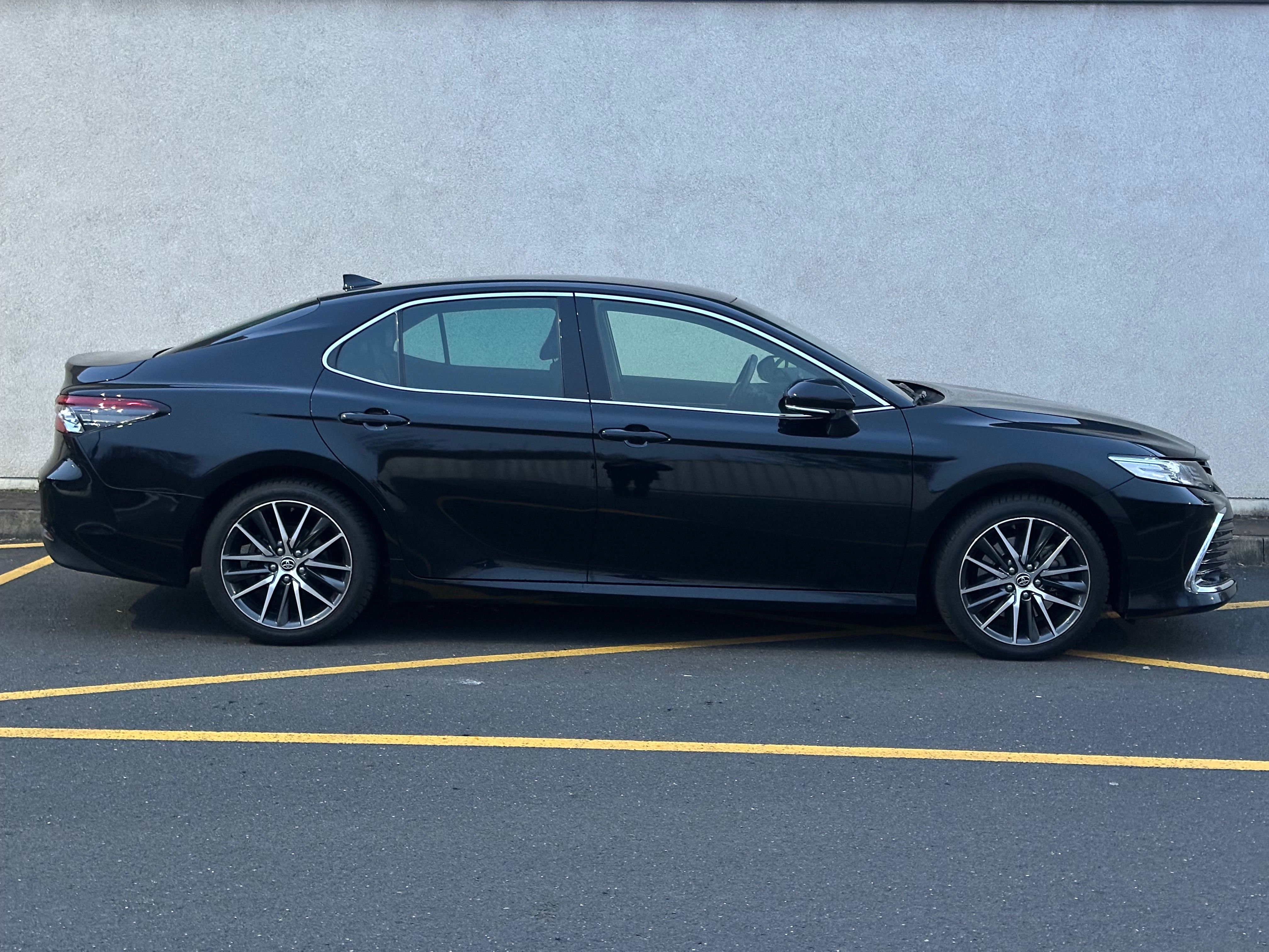 Toyota Camry, 2,5hybrid,executiv,1maj.Čr,DPH - fotka 4