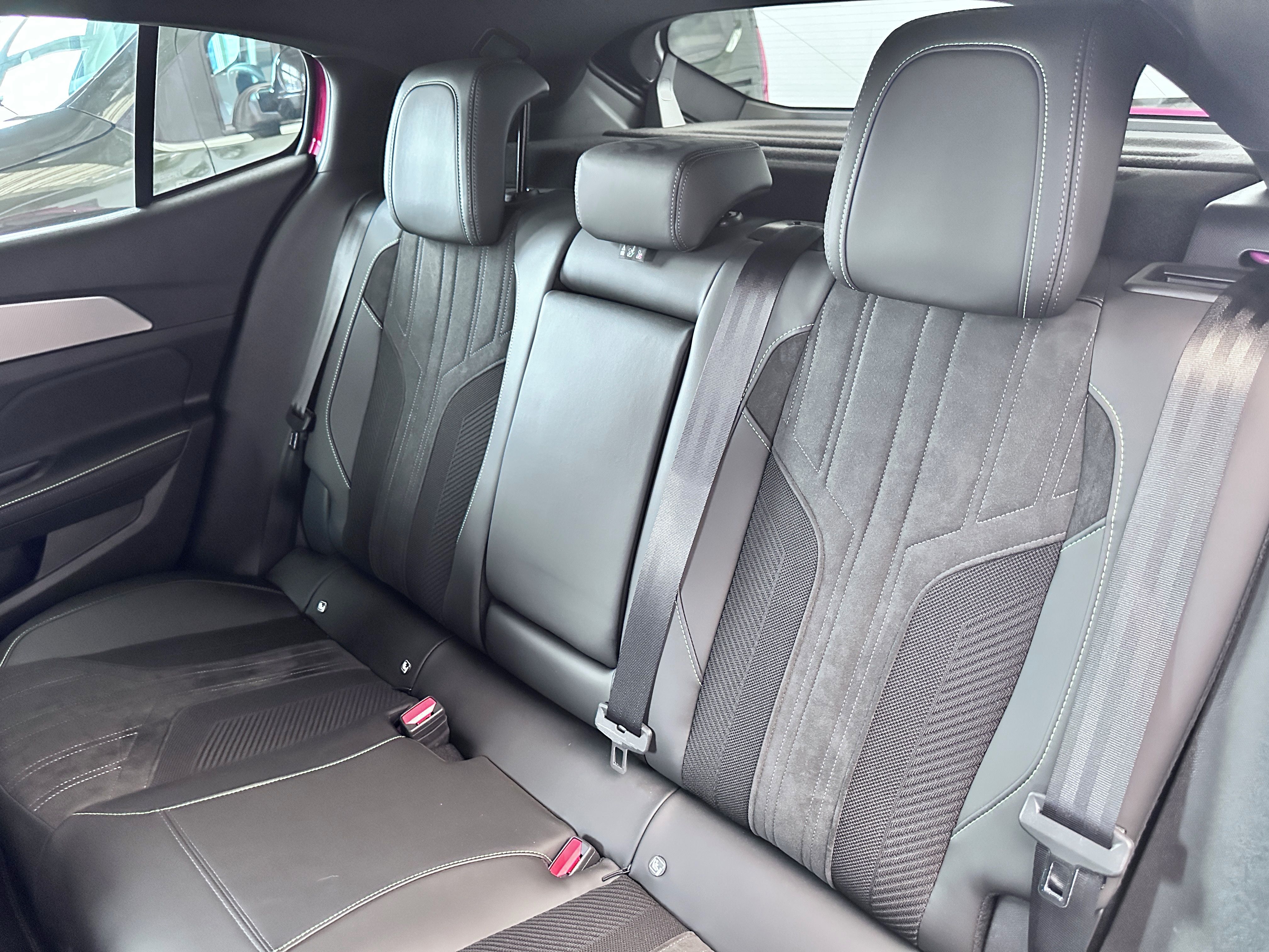 Peugeot 408, GT Hybrid 145 e-DCS6 - fotka 6