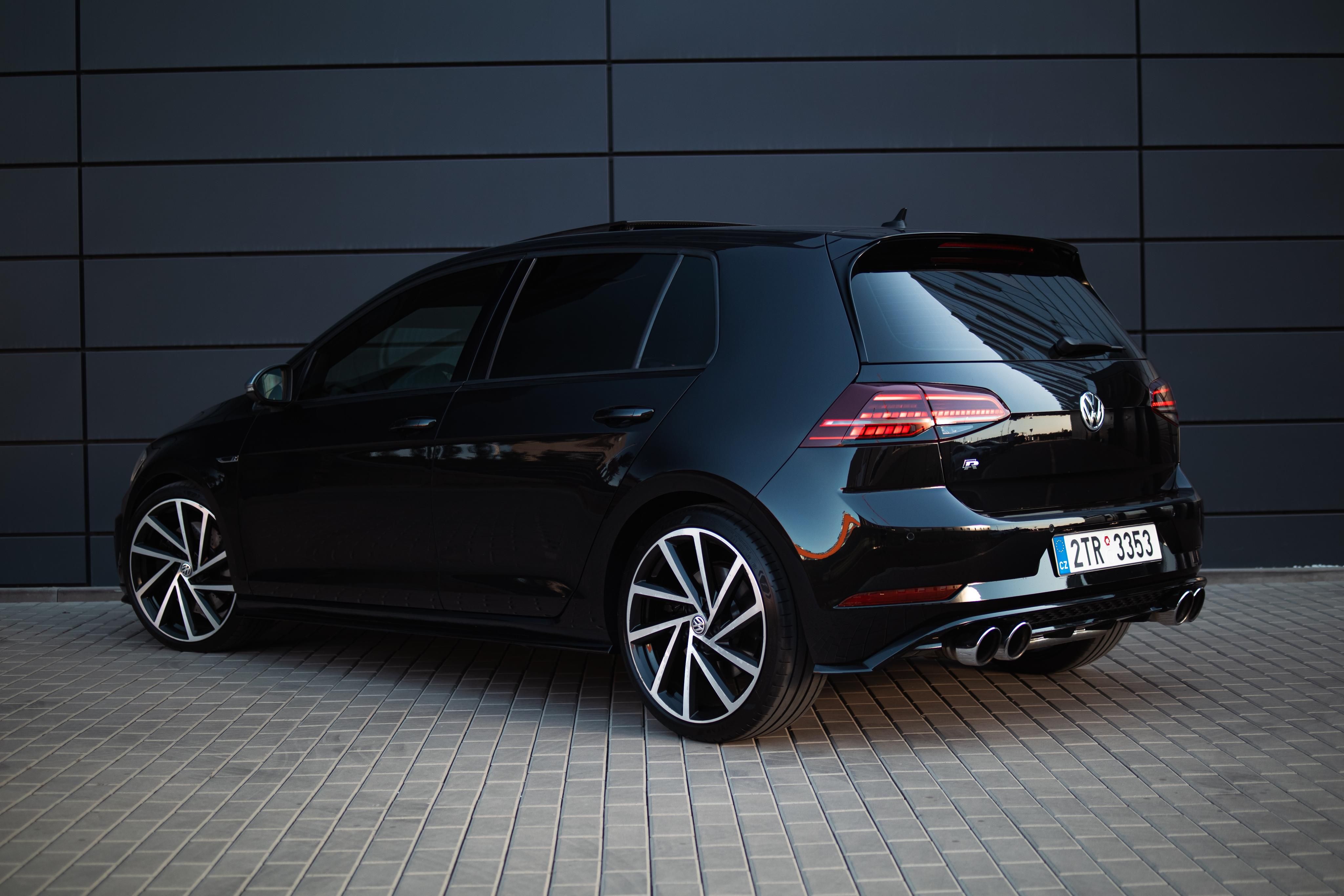 Volkswagen Golf, 7.5 R 2.0 TSI 228kW (346kW) - fotka 5