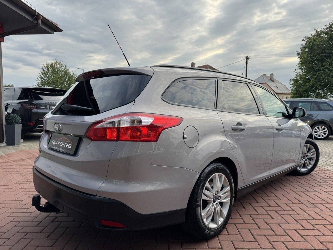 Ford Focus, 1.6Ti-VCT Klima Parkování - fotka 2