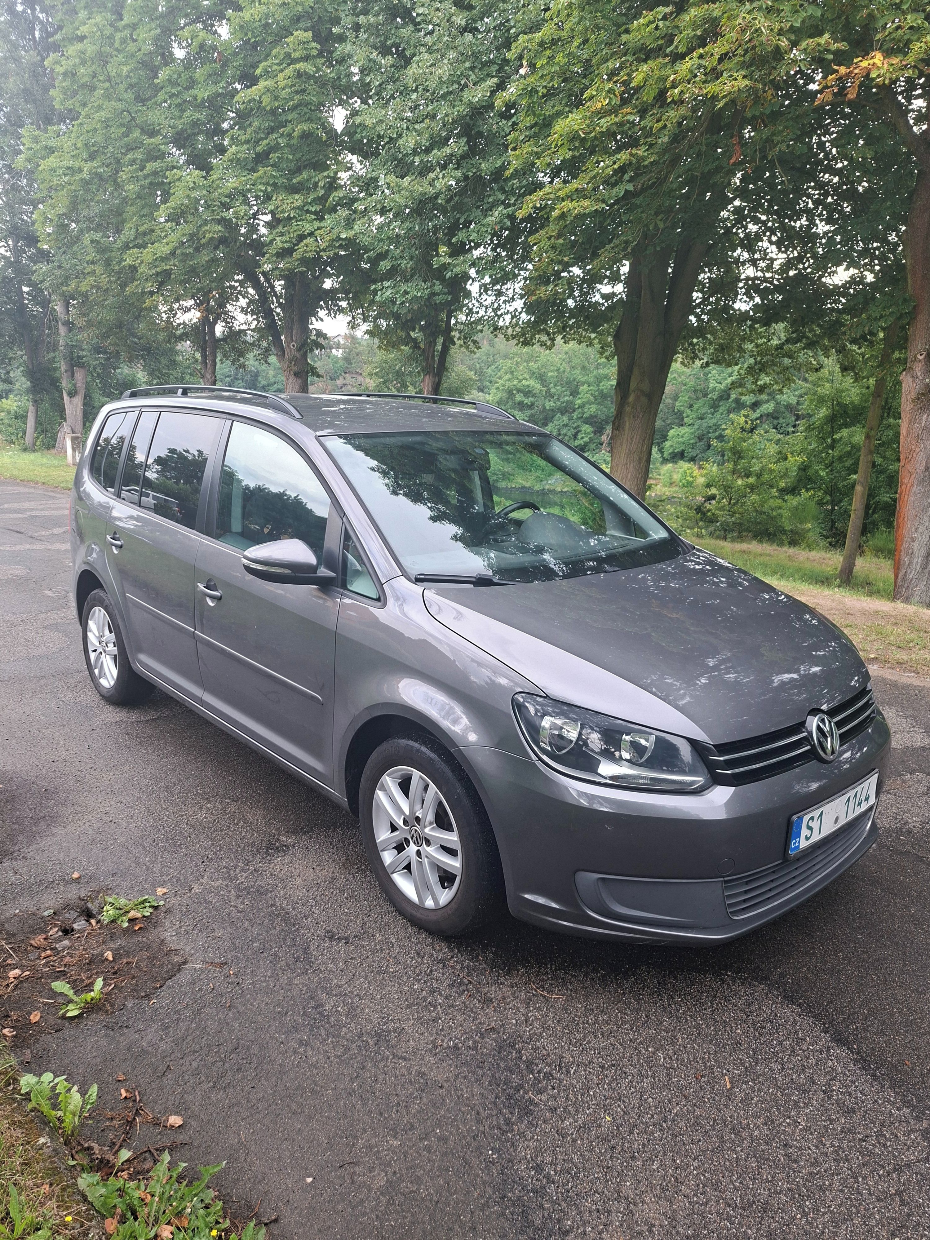 Volkswagen Touran, 1.2tsi 77kw 2011 serviska - fotka 3