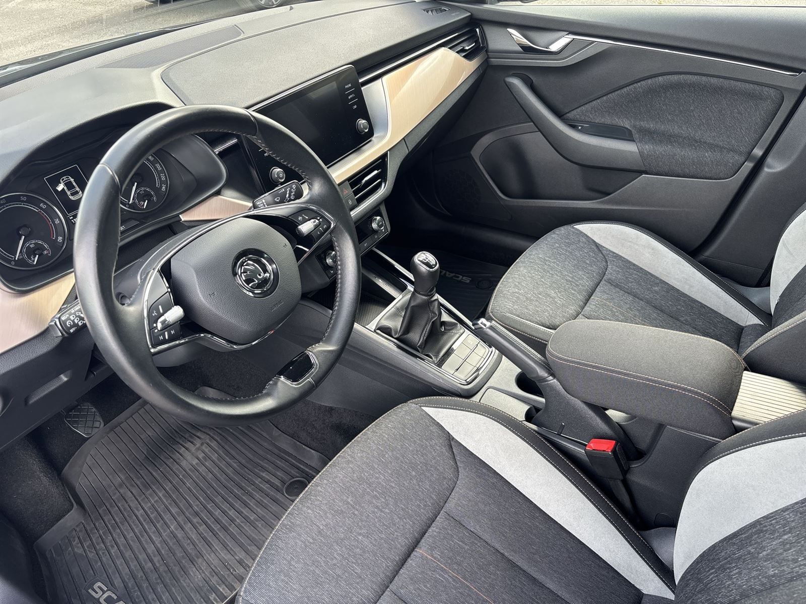 Škoda Scala, 1.5 TSI Style - fotka 6