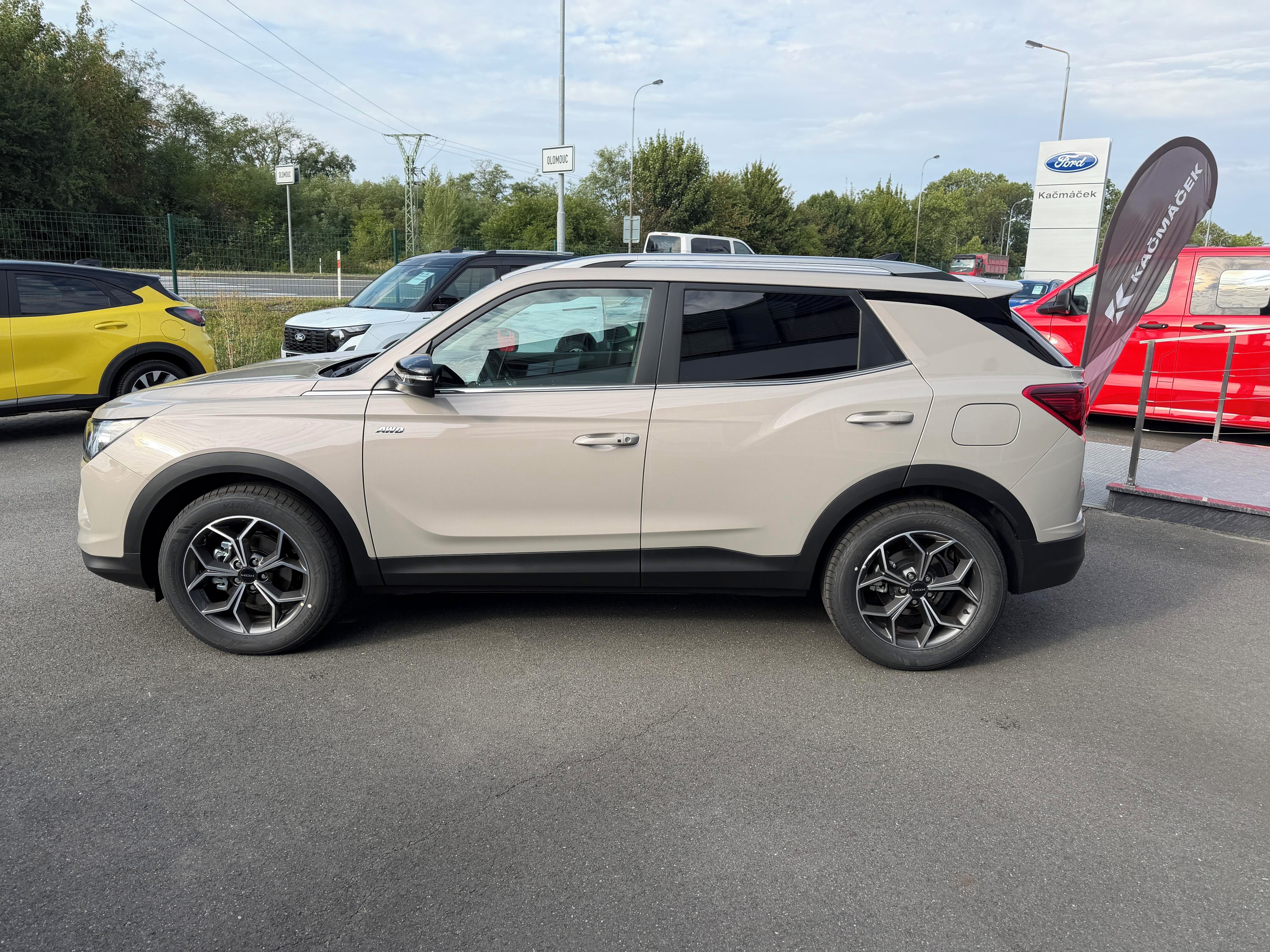 KGM Korando - fotka 6