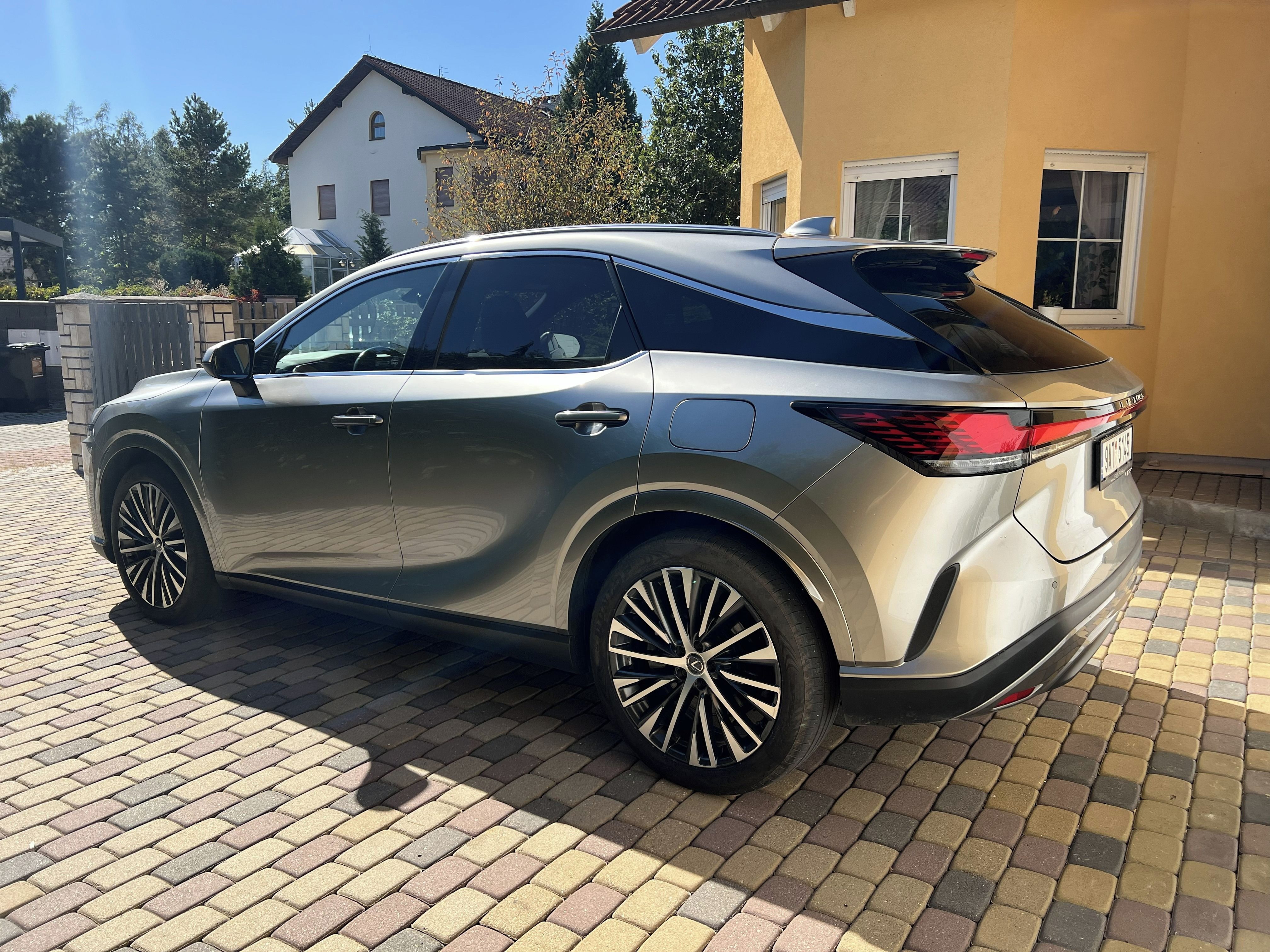 Lexus RX 350h, 2.5 HEV, 4x4, Executive,ČR,DPH - fotka 5