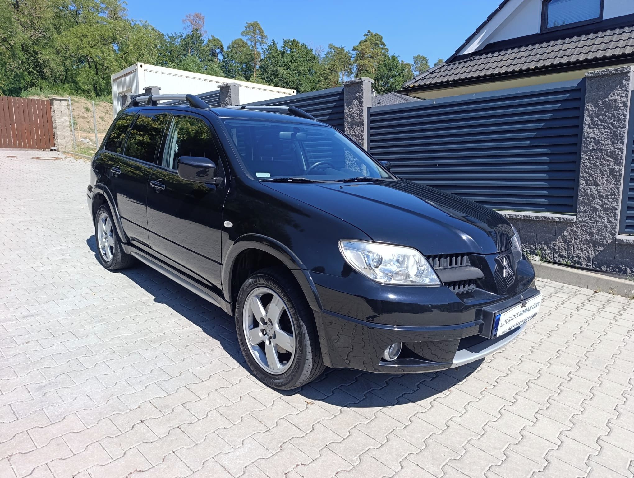 Mitsubishi Outlander, 4x4,tažné,2.4i,aut.klima,CEBIA - fotka 2