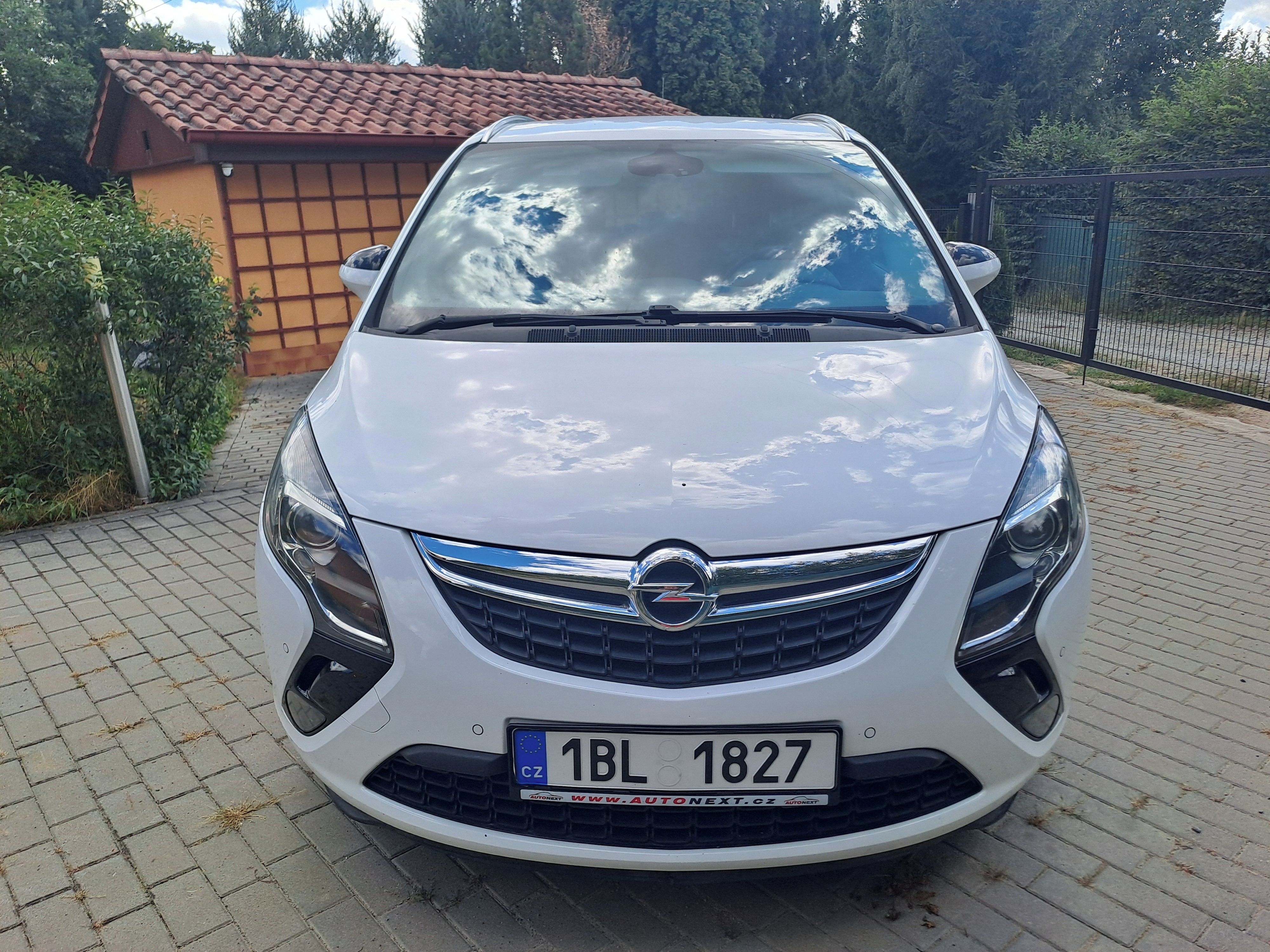Opel Zafira, 2,0 TDCi COSMO - fotka 6