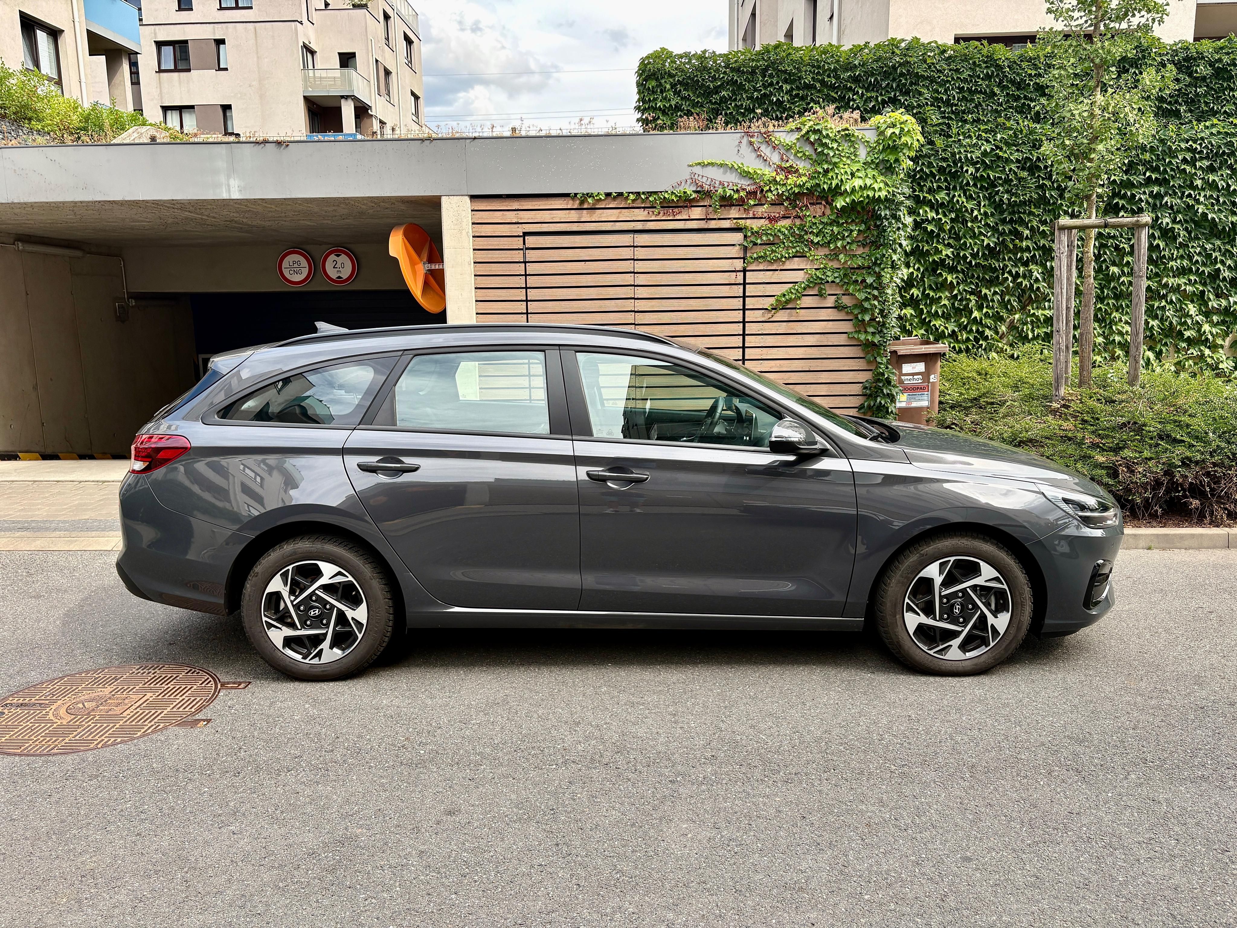 Hyundai i30, 1.5 T-GDI 103KW - fotka 5