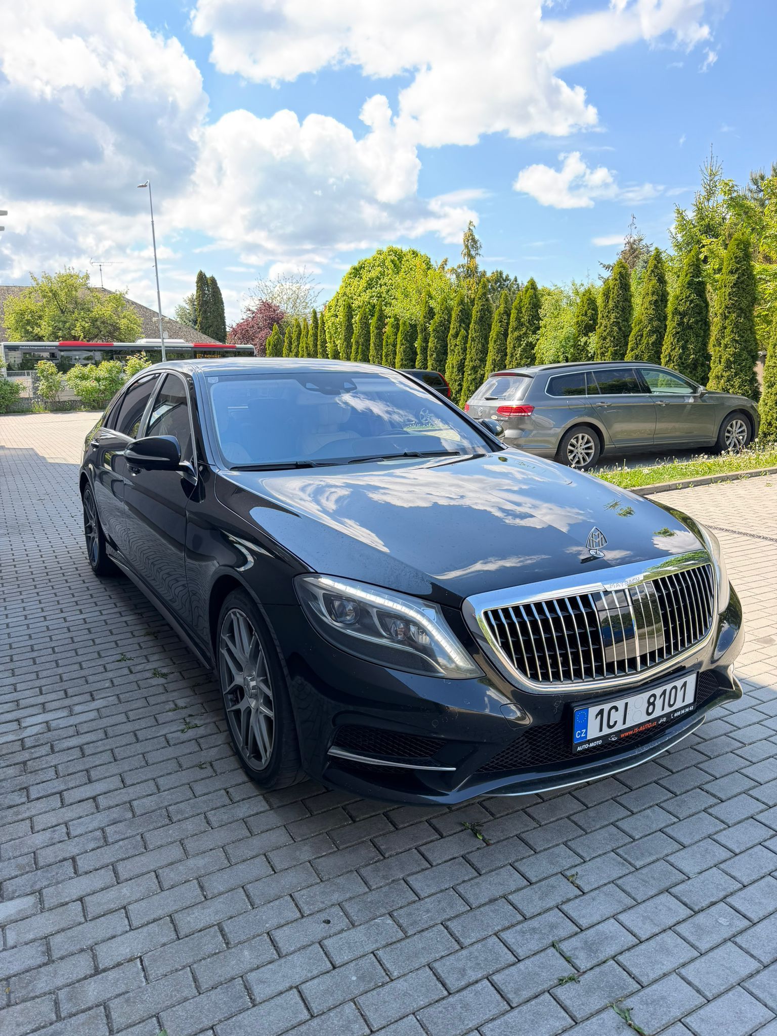 Mercedes-Benz Třídy S, S500 Maybach Optik - fotka 4