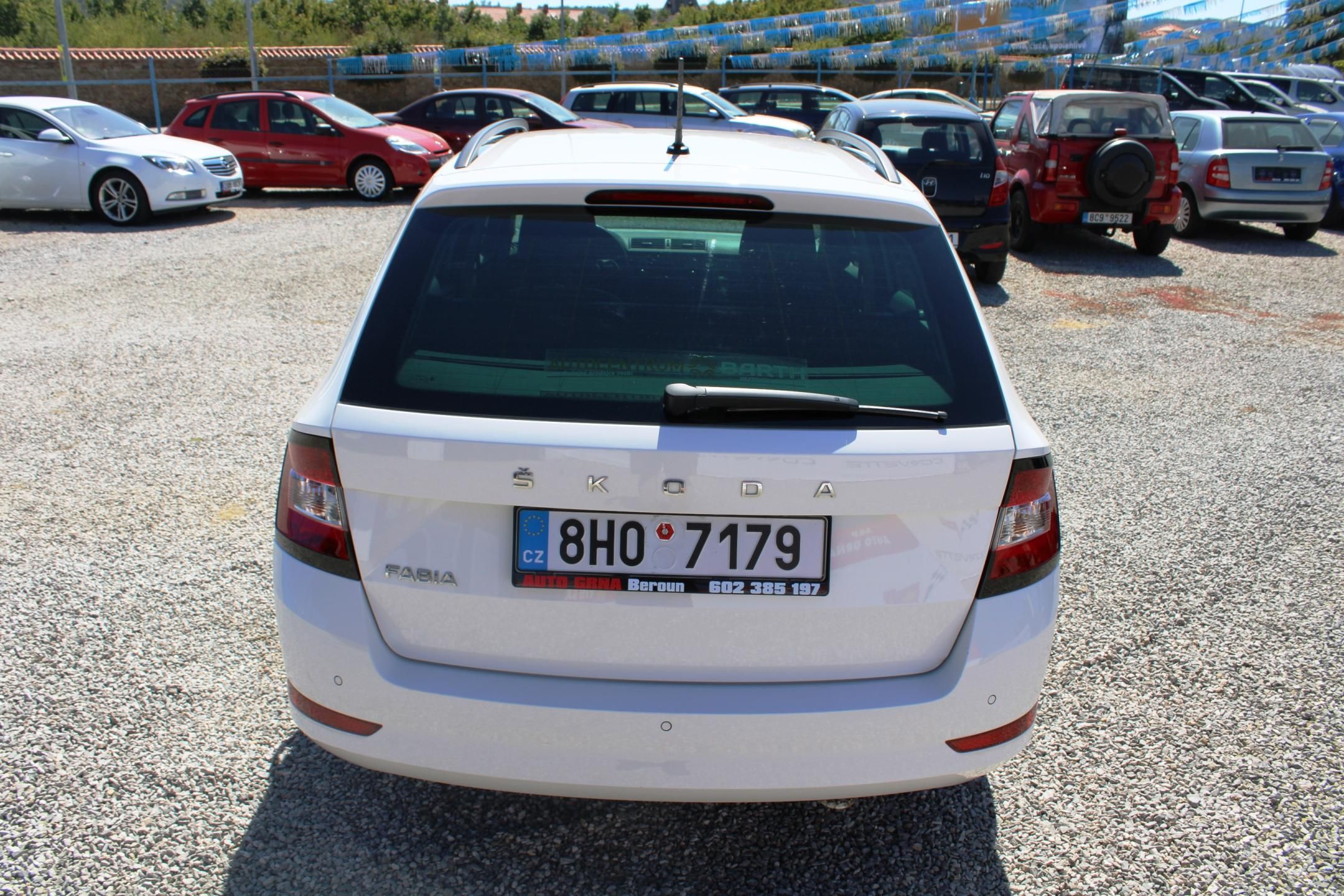Škoda Fabia, 1,0i KLIMA TEMPOMAT EL.OKNA AL - fotka 6