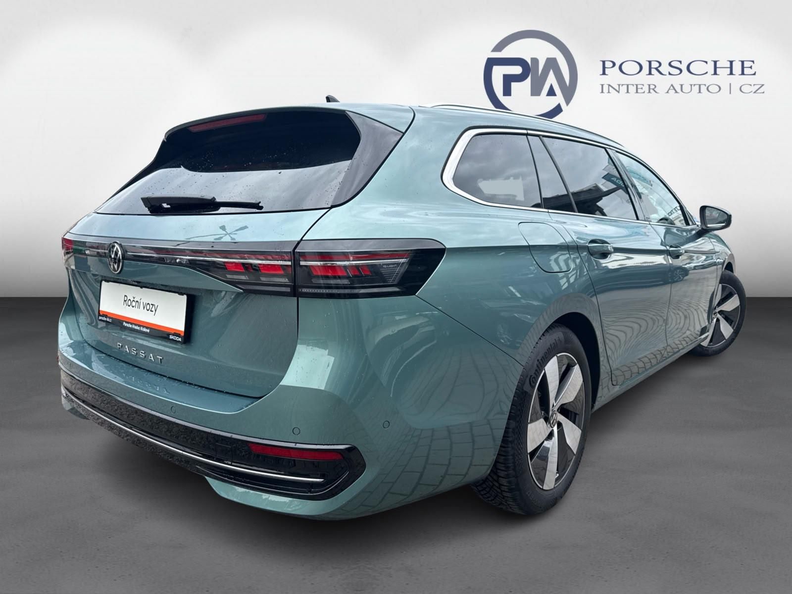 Volkswagen Passat, Elegance 2.0 TDI 110 kW DSG Va - fotka 2