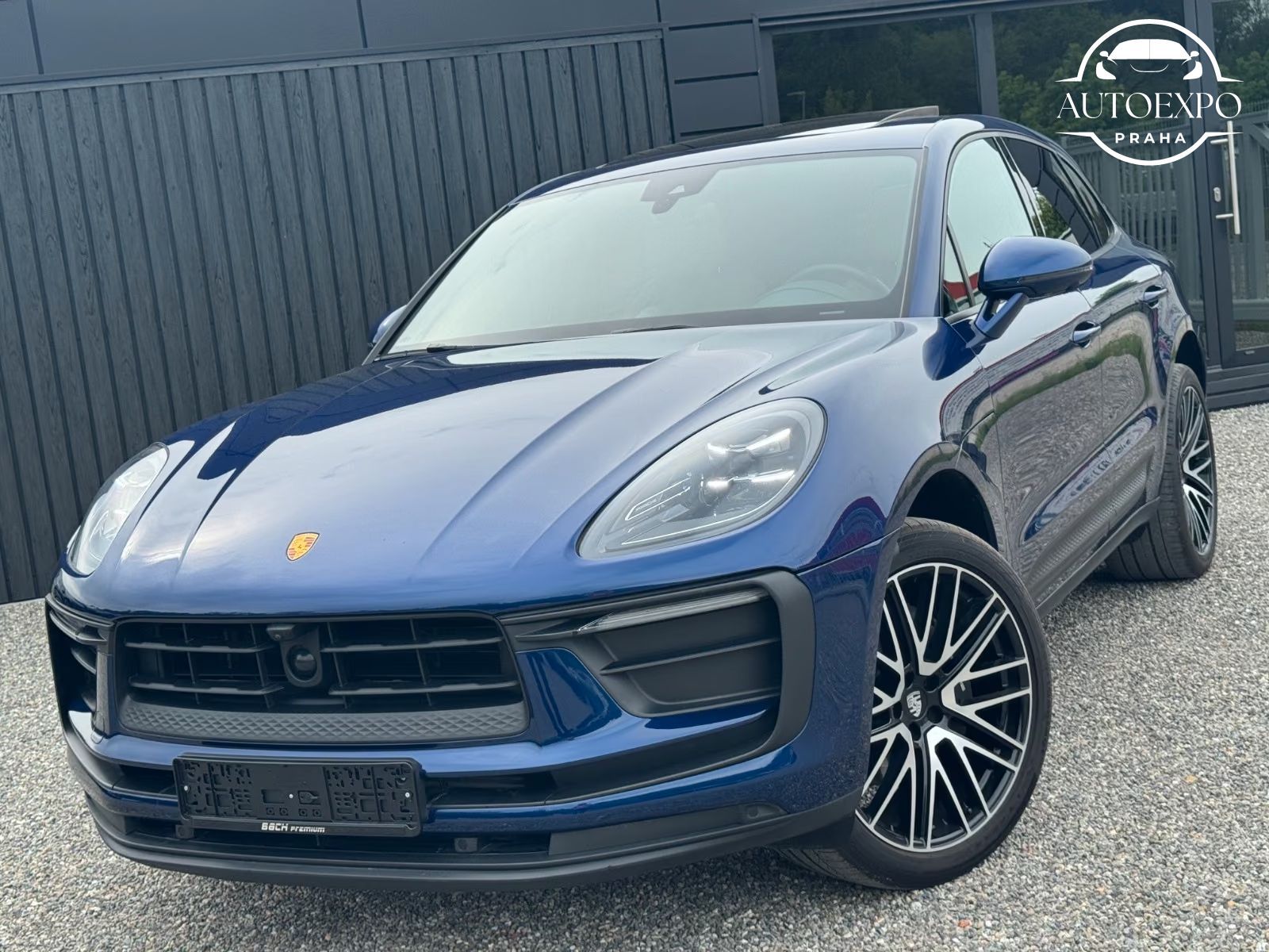 Porsche Macan, 280kW*Panorama*21"Alu*vzduch* - fotka 3