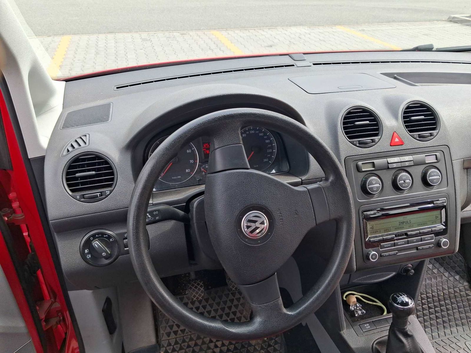 Volkswagen Caddy, 1.6, 5Míst, Klima, Tempomat - fotka 3