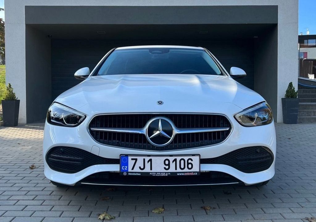 Mercedes-Benz Třídy C, C220d, avantgarde - fotka 2