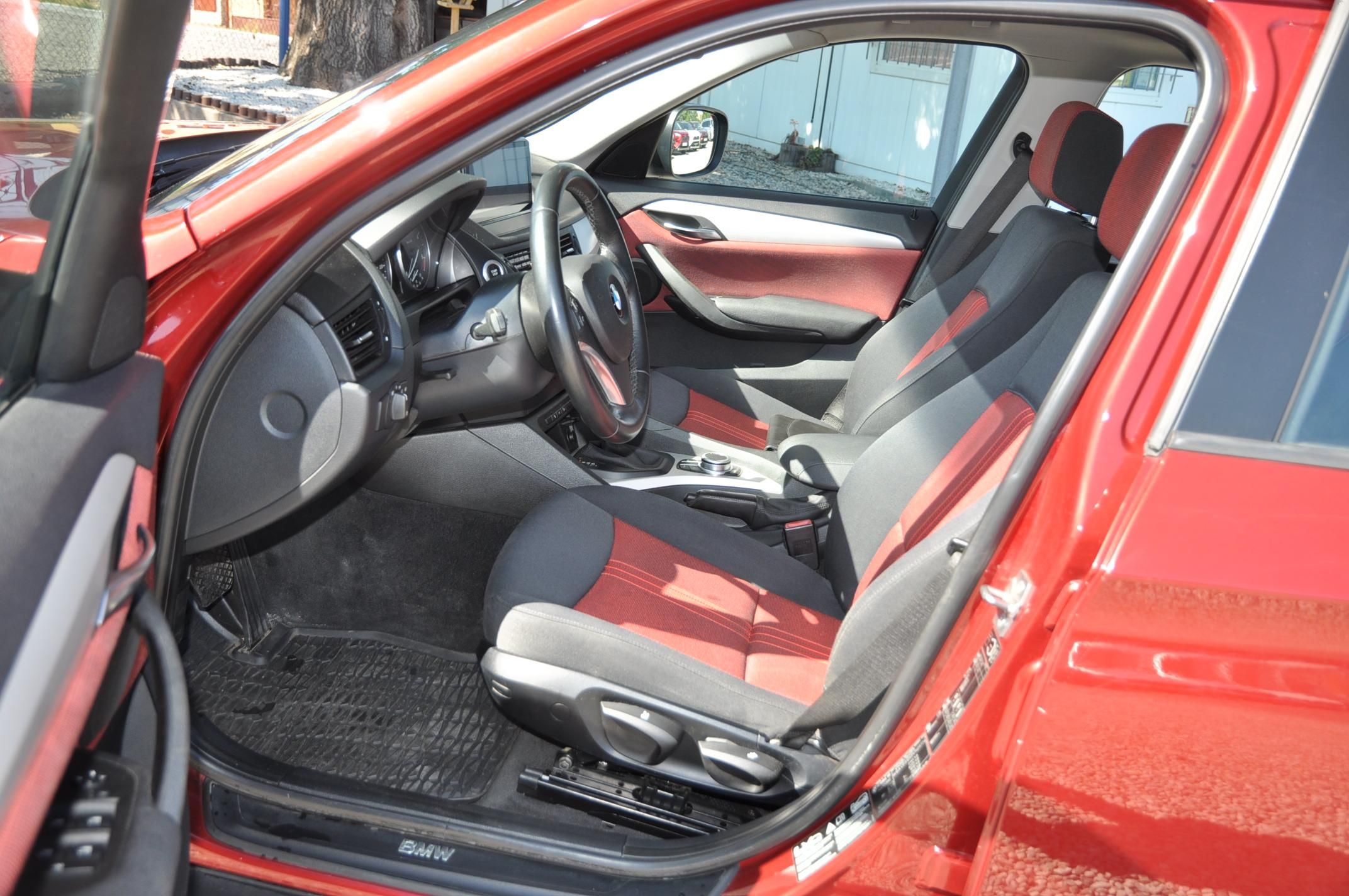 BMW X1, 20d xDrive 130kW Automat - fotka 6