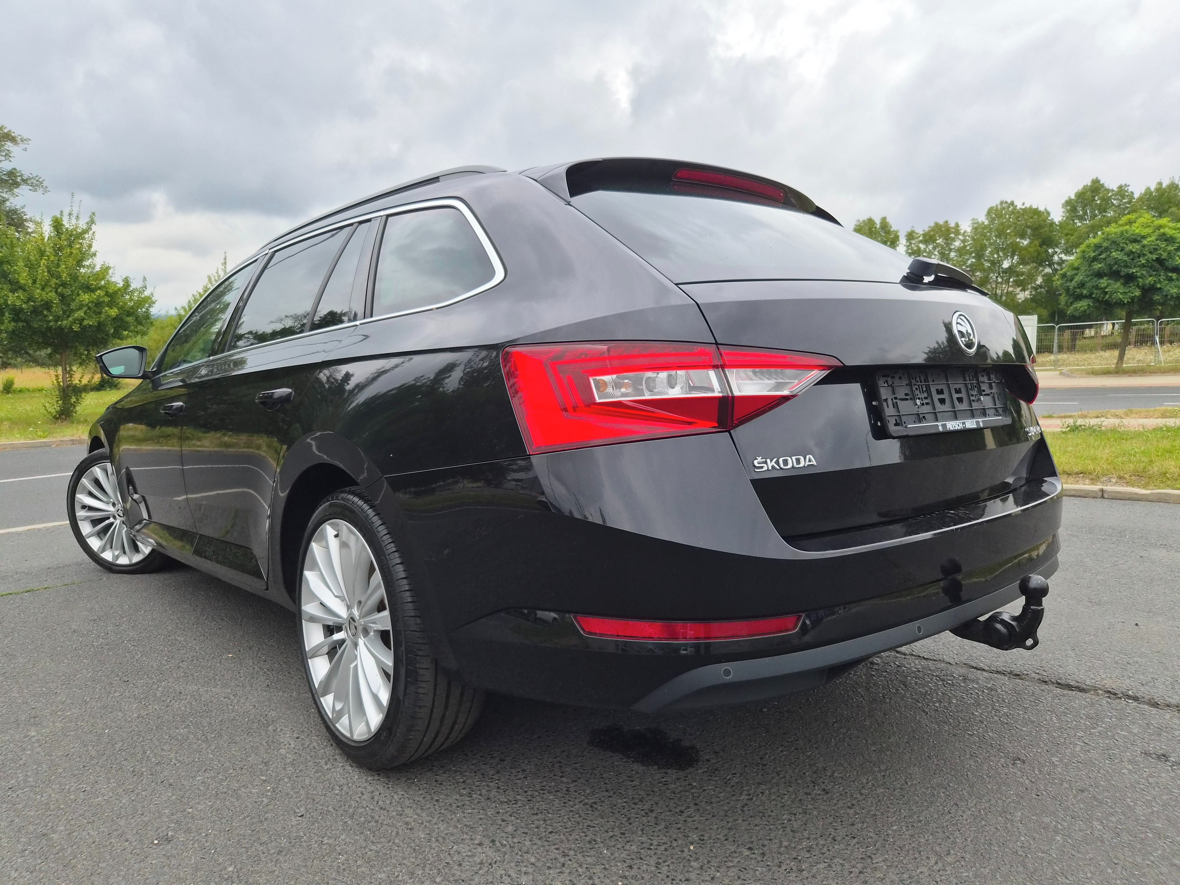 Škoda Superb, 1 maj.plný servis ZÁRUKA 1 ROK - fotka 4