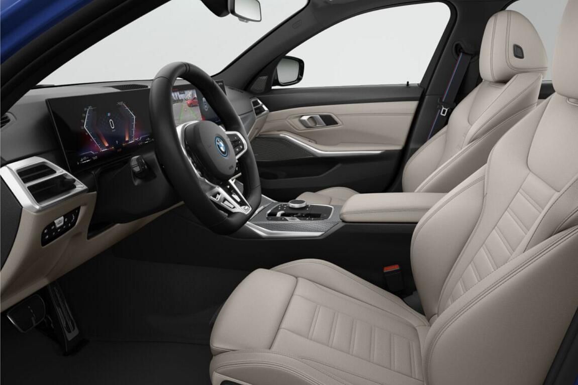 BMW Řada 3, 330e xDrive - fotka 4