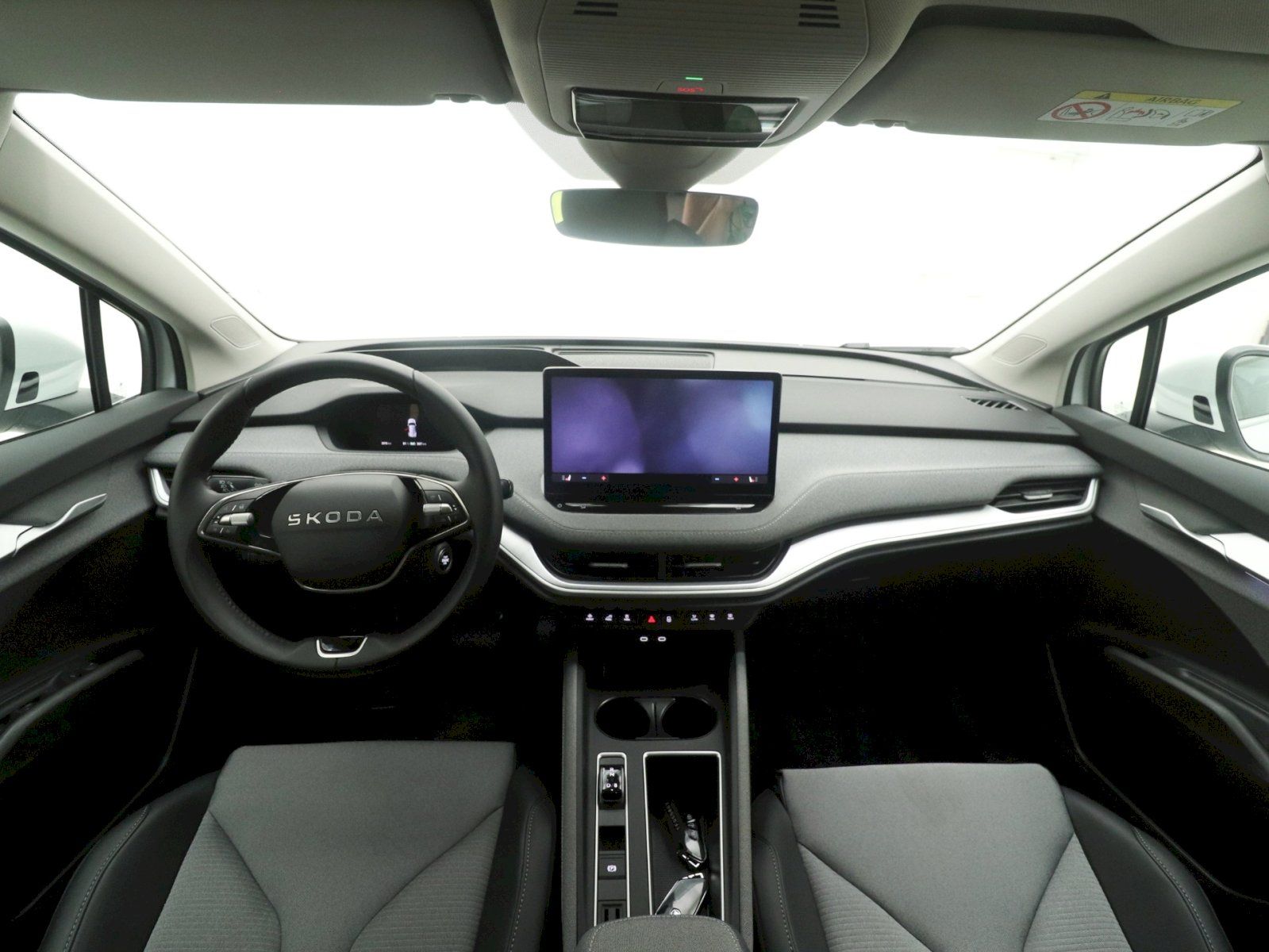 Škoda Enyaq iV, 60, 63kWh 150kW Selection - fotka 5