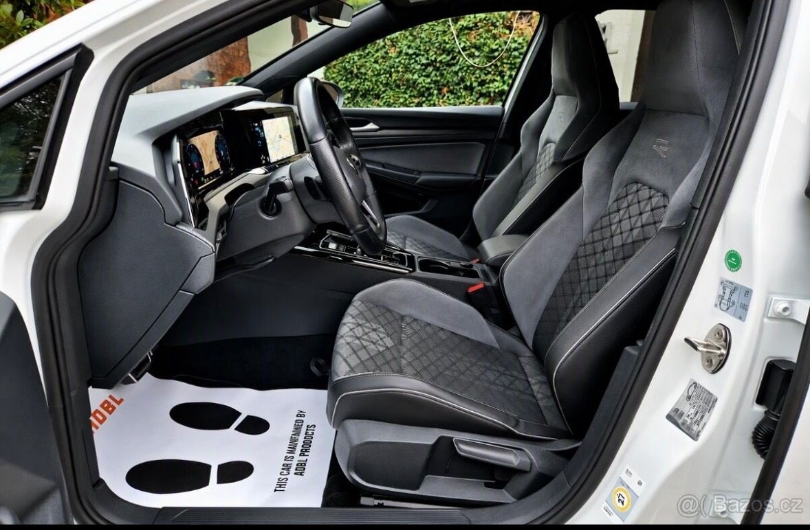 Volkswagen Golf, VW Golf 8 R Line 2.0 TDI 110kw - fotka 5