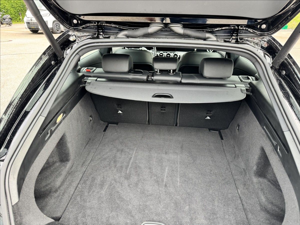 Mercedes-Benz CLA, 1,3   200 - fotka 5
