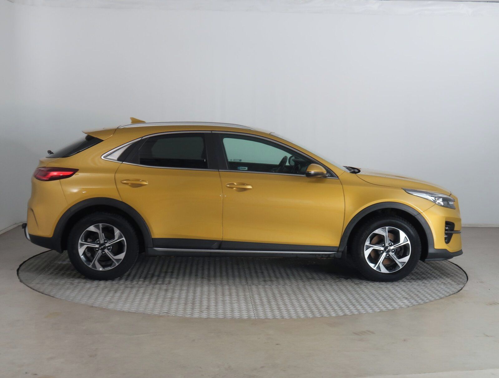 Kia XCee´d, 1.5 T-GDI, Záruka, ČR,1.maj - fotka 6