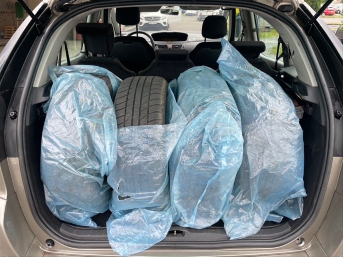Citroën C4 Picasso, 1,6 HDI SX - fotka 6
