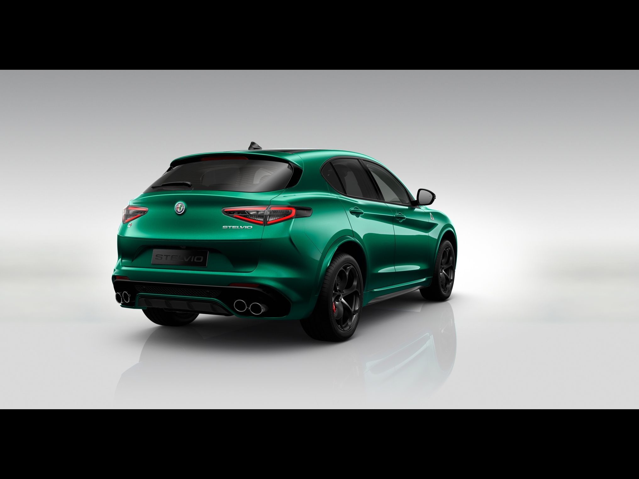 Alfa Romeo Stelvio, Quadrifoglio 2.9 V6 BiTurbo 52 - fotka 4