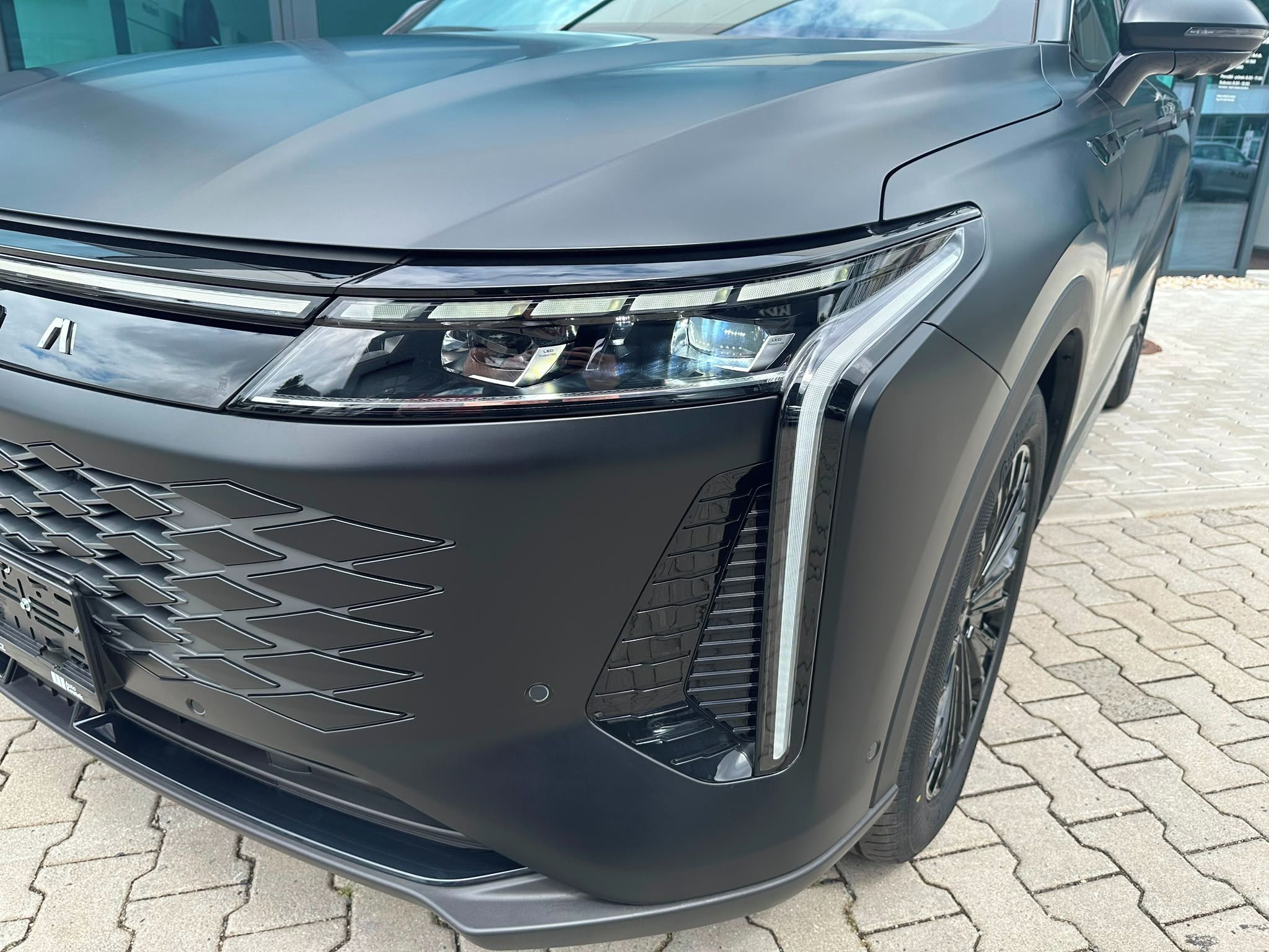 Omoda 9, 395kw/540hp Black Knight edice - fotka 5