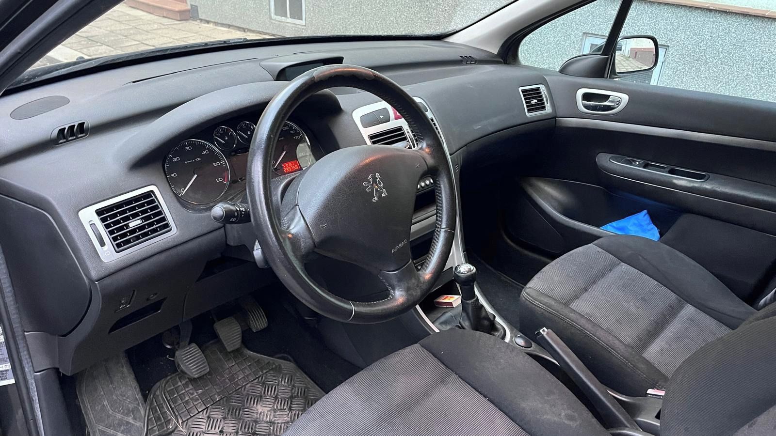 Peugeot 307, SW 1.6 HDi 80kW,tažné zařízení - fotka 3